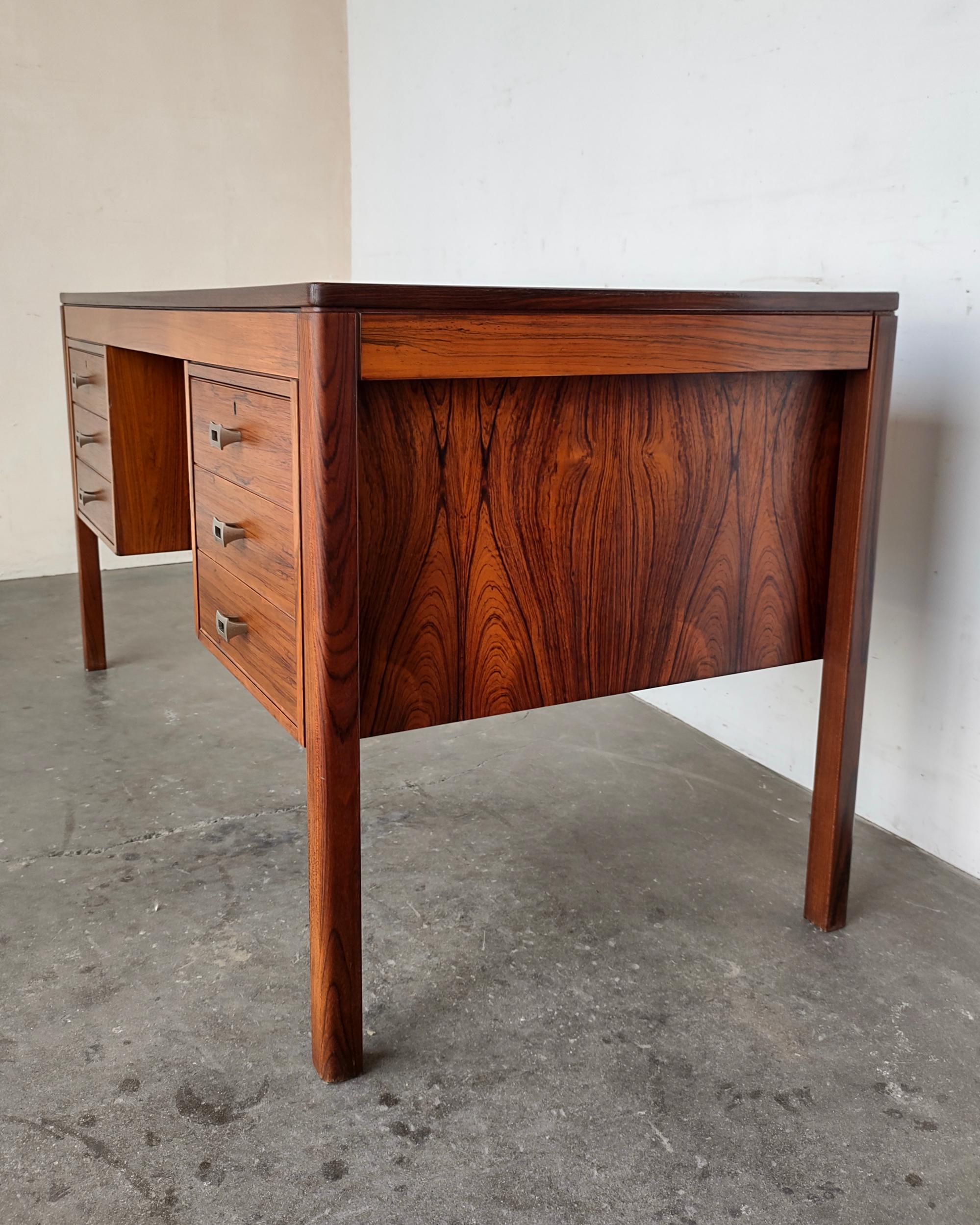 1960s Scandinavian Rosewood Desk Mid-Century Modern 5
