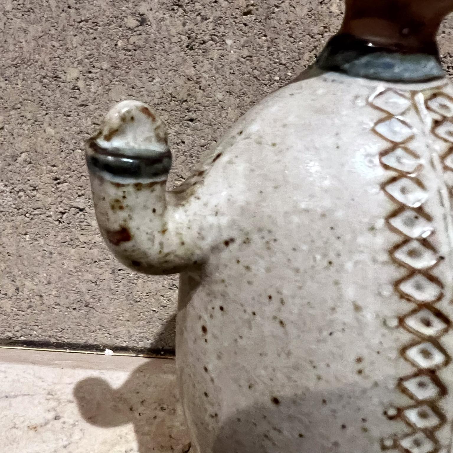 Salero estilo escandinavo años 60 Cerámica artística Fat Guy en venta 6