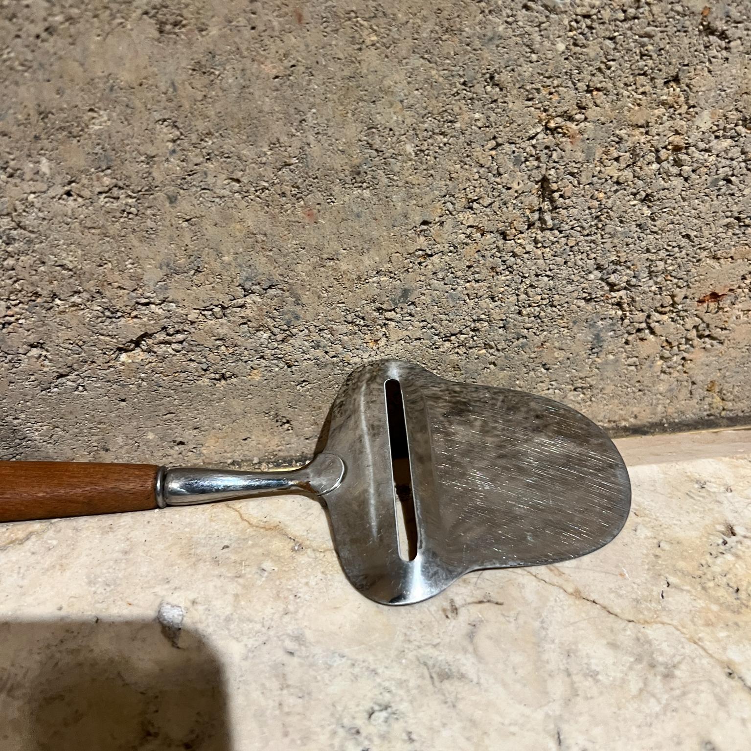 1960s Scandinavian Sculptural Cheese Slicer Spar Norway For Sale 7