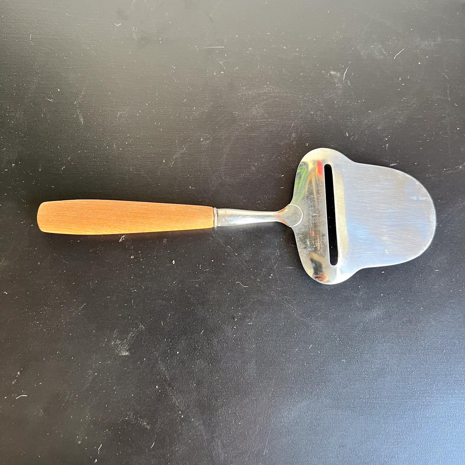 Mid-20th Century 1960s Scandinavian Sculptural Cheese Slicer Spar Norway For Sale