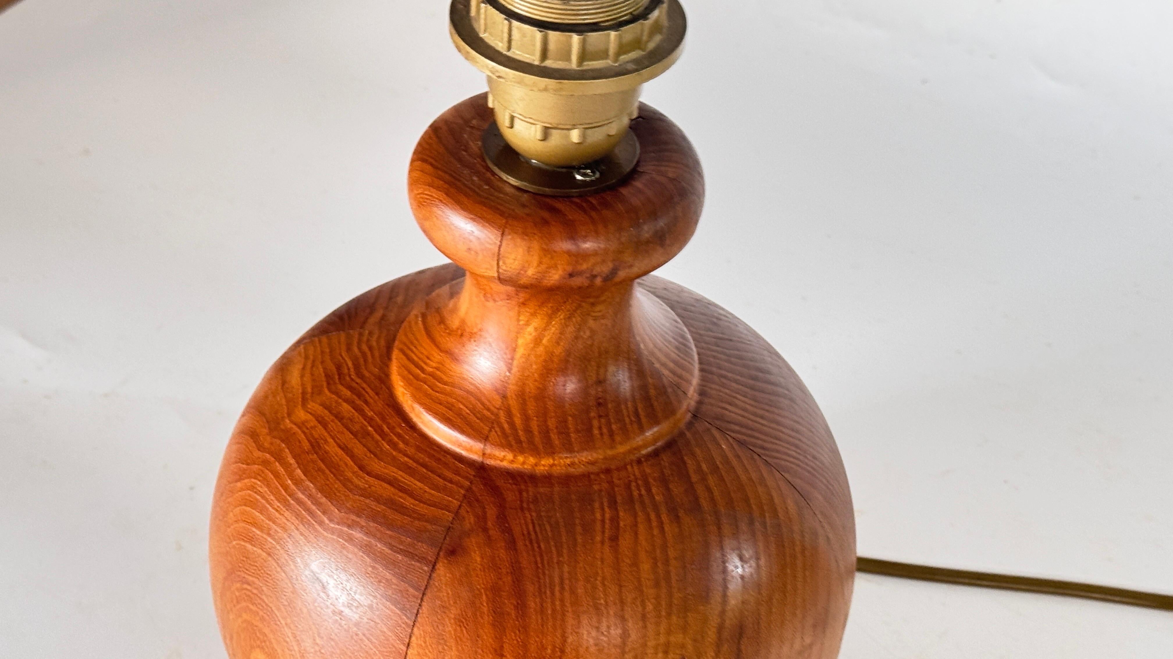 1960s Scandinavian Solid Wood Table Lamp, Rustic & Elegant Design For Sale 6
