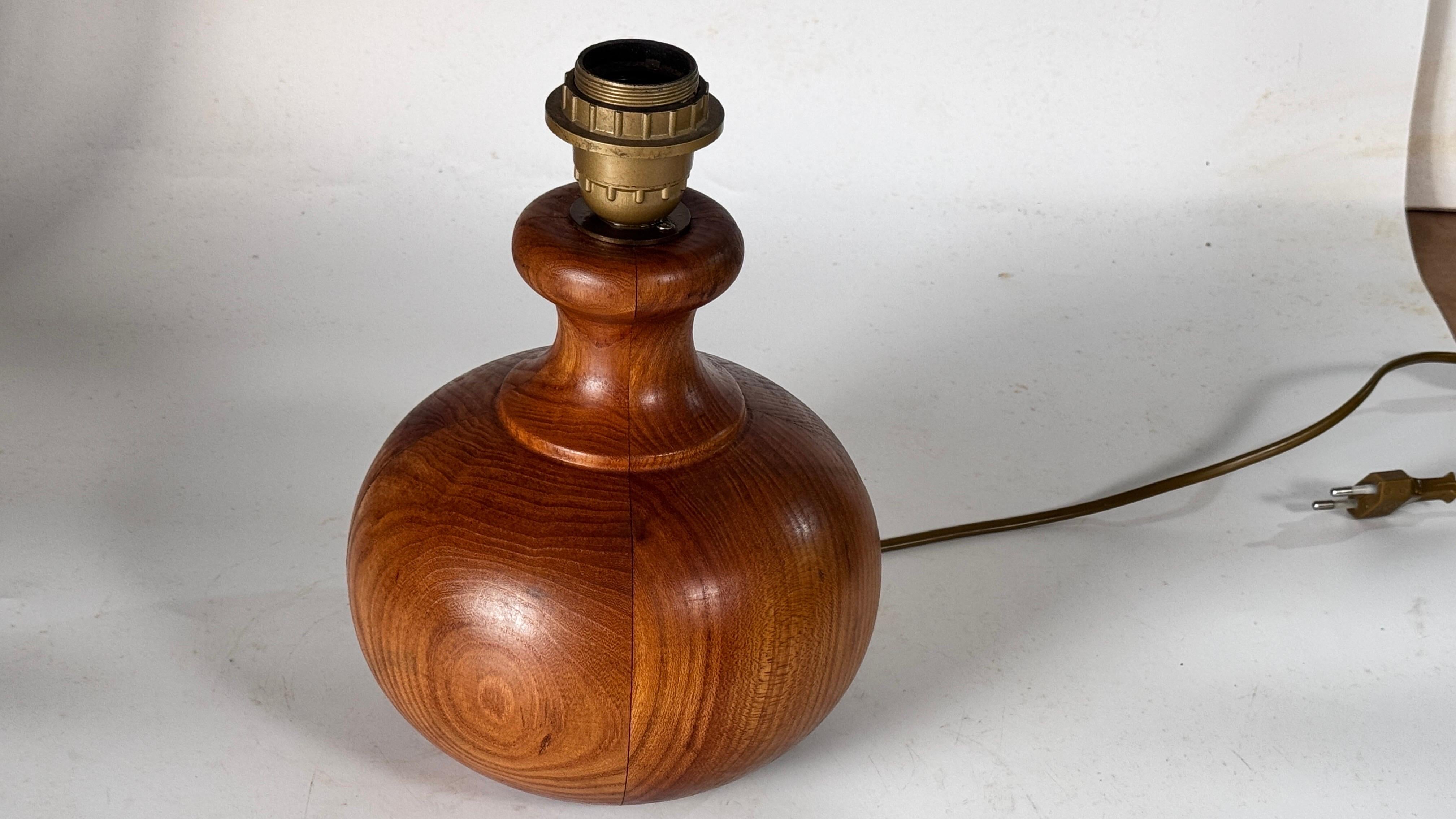 1960s Scandinavian Solid Wood Table Lamp, Rustic & Elegant Design For Sale 8