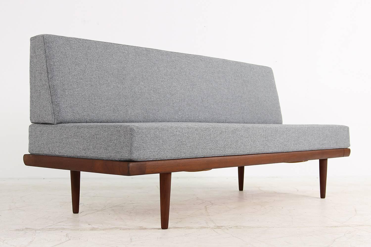Milieu du XXe siècle Méridienne scandinave en teck des années 1960 Tove & Edvard Kindt Larsen pour Gustav Bahus en vente
