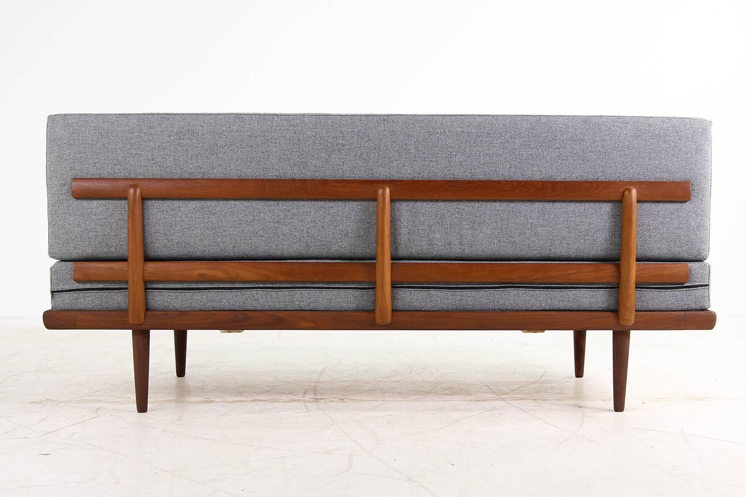 Méridienne scandinave en teck des années 1960 Tove & Edvard Kindt Larsen pour Gustav Bahus en vente 1