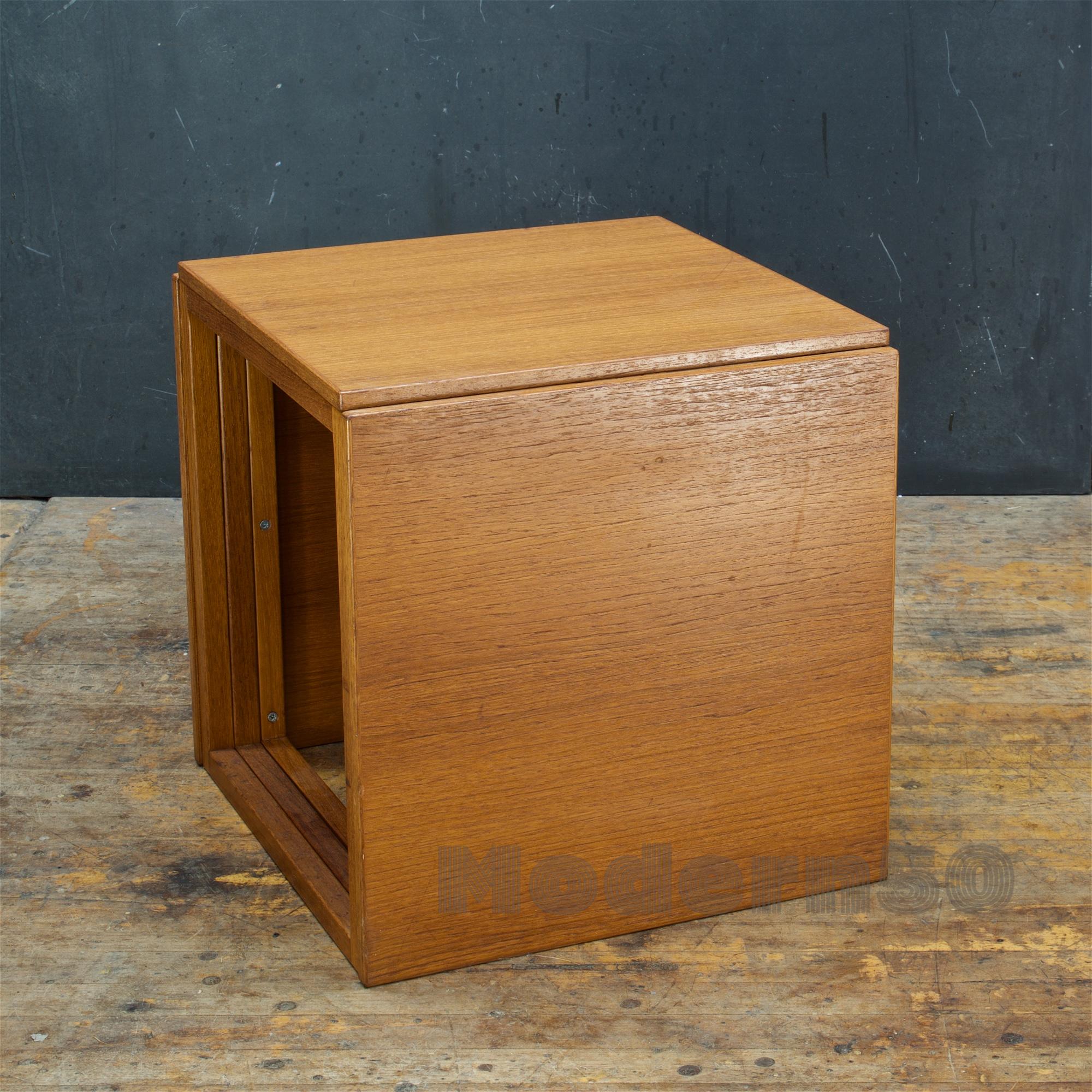 Vildbjerg Møbelfabrik space efficient drink side table kit, set of three.