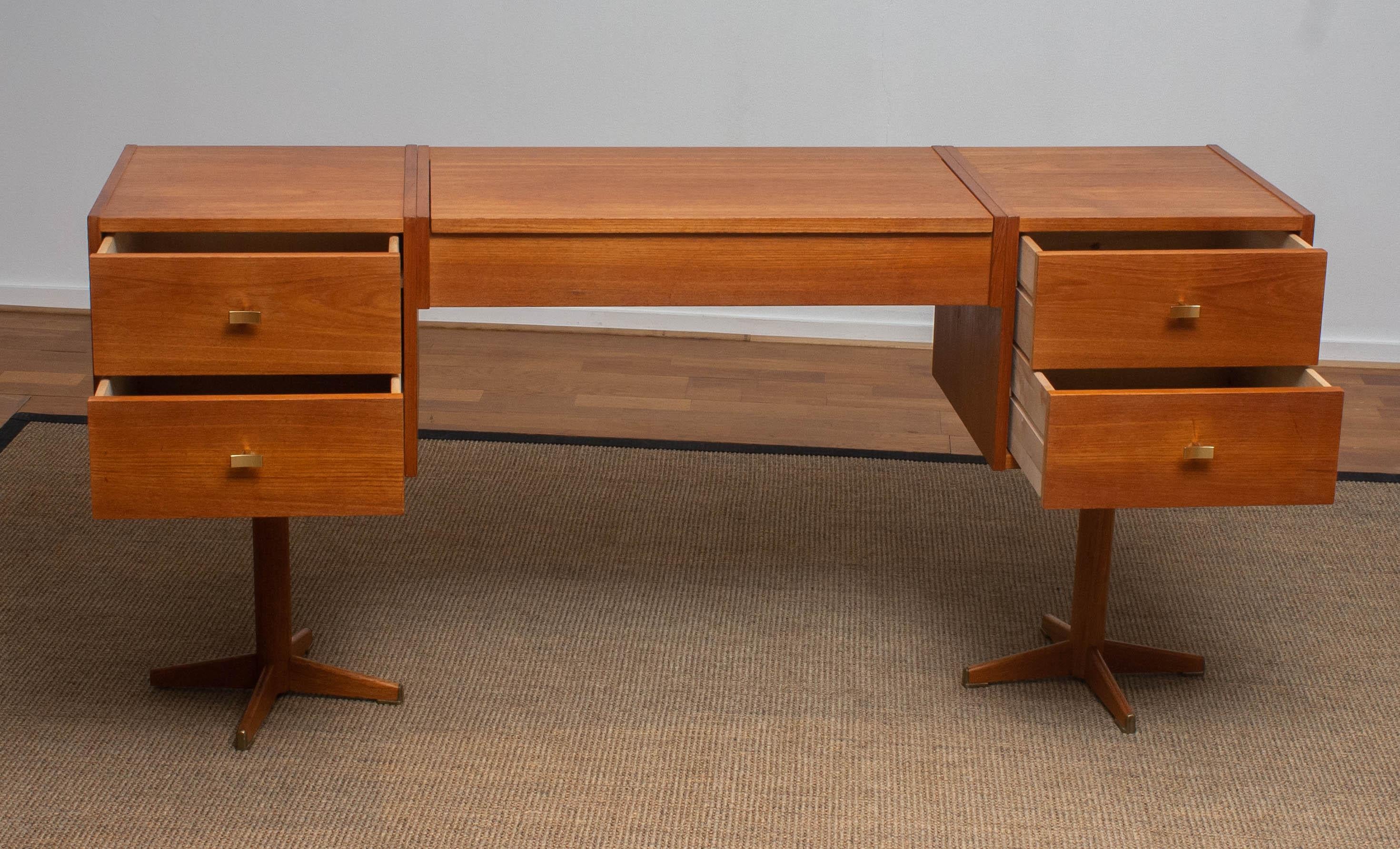 1960s, Scandinavian Vanity Desk in Teak and Brass, Sweden In Good Condition In Silvolde, Gelderland