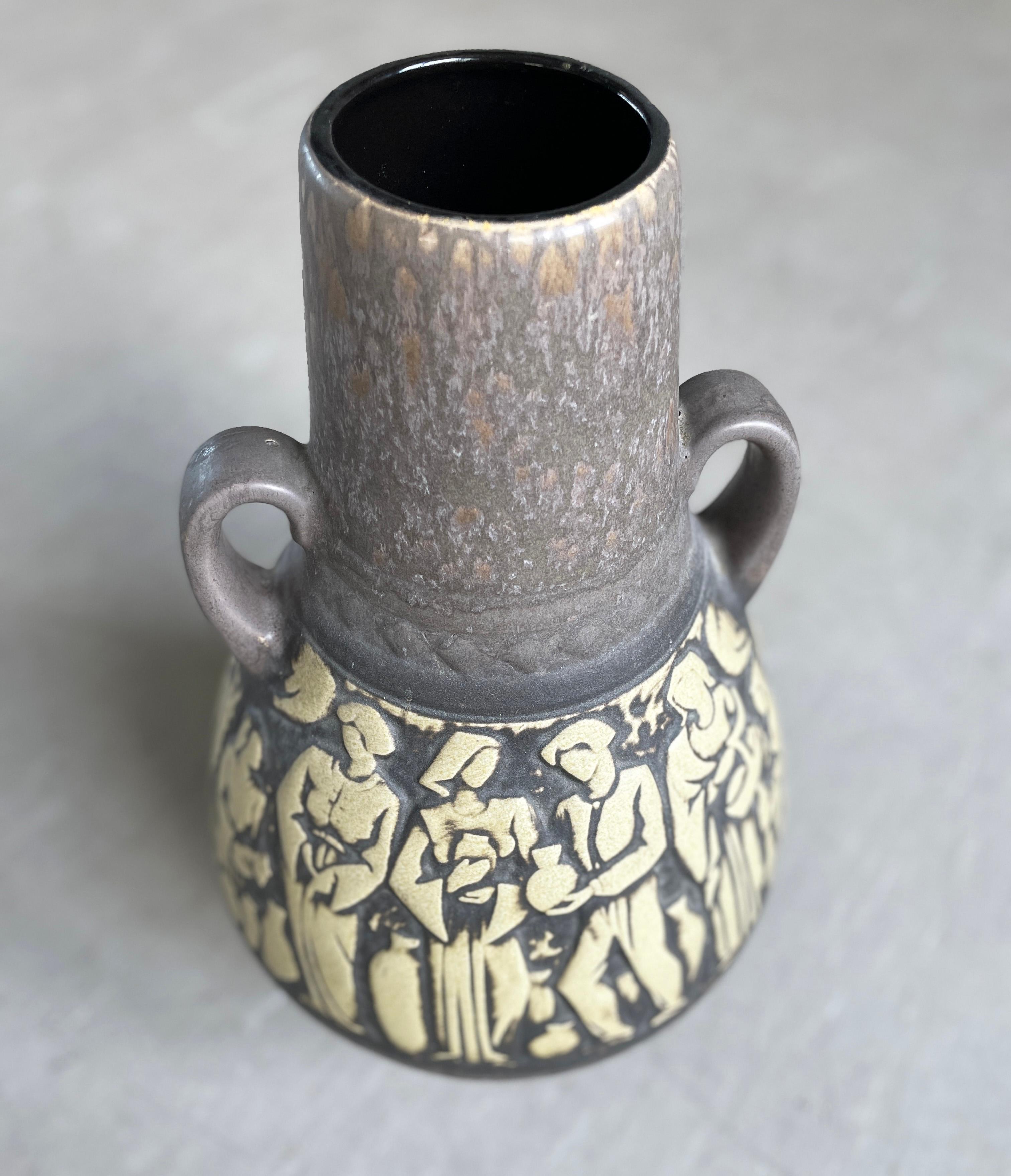 1960’s Scheurich Keramik West German Ceramic 'Market Life' Floor Vase For Sale 6