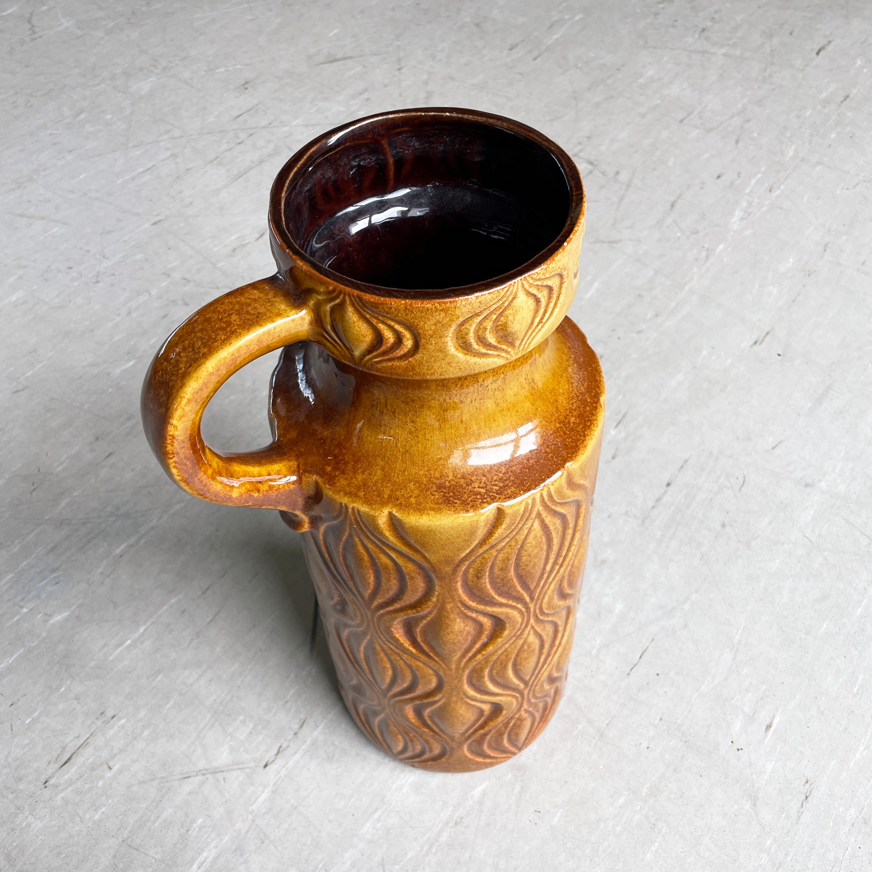 Metà XX secolo Vaso in ceramica 