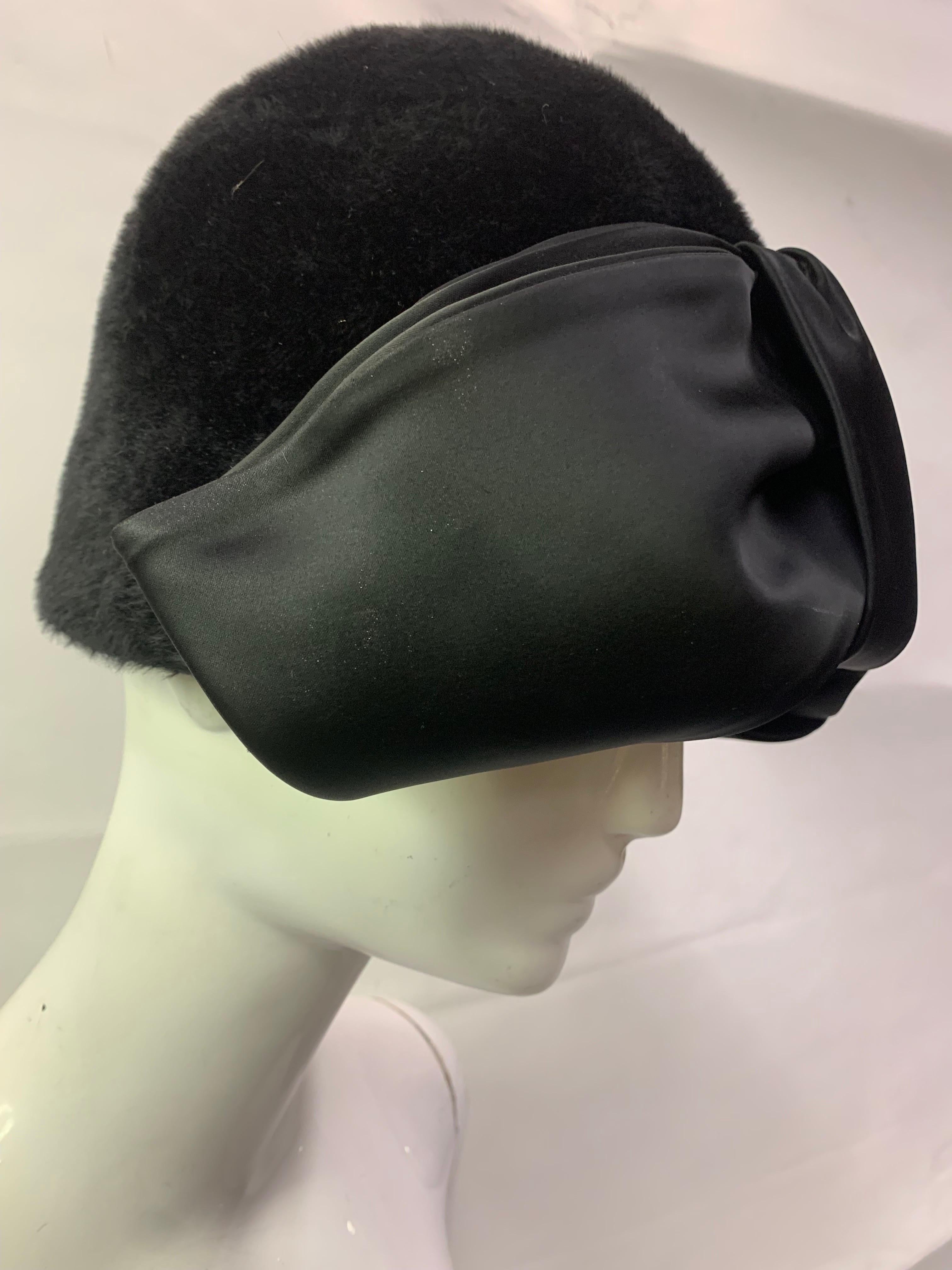 1960s Schiaparelli Black Wool Felt Cloche Hat w Huge Silk Bow At Front  3