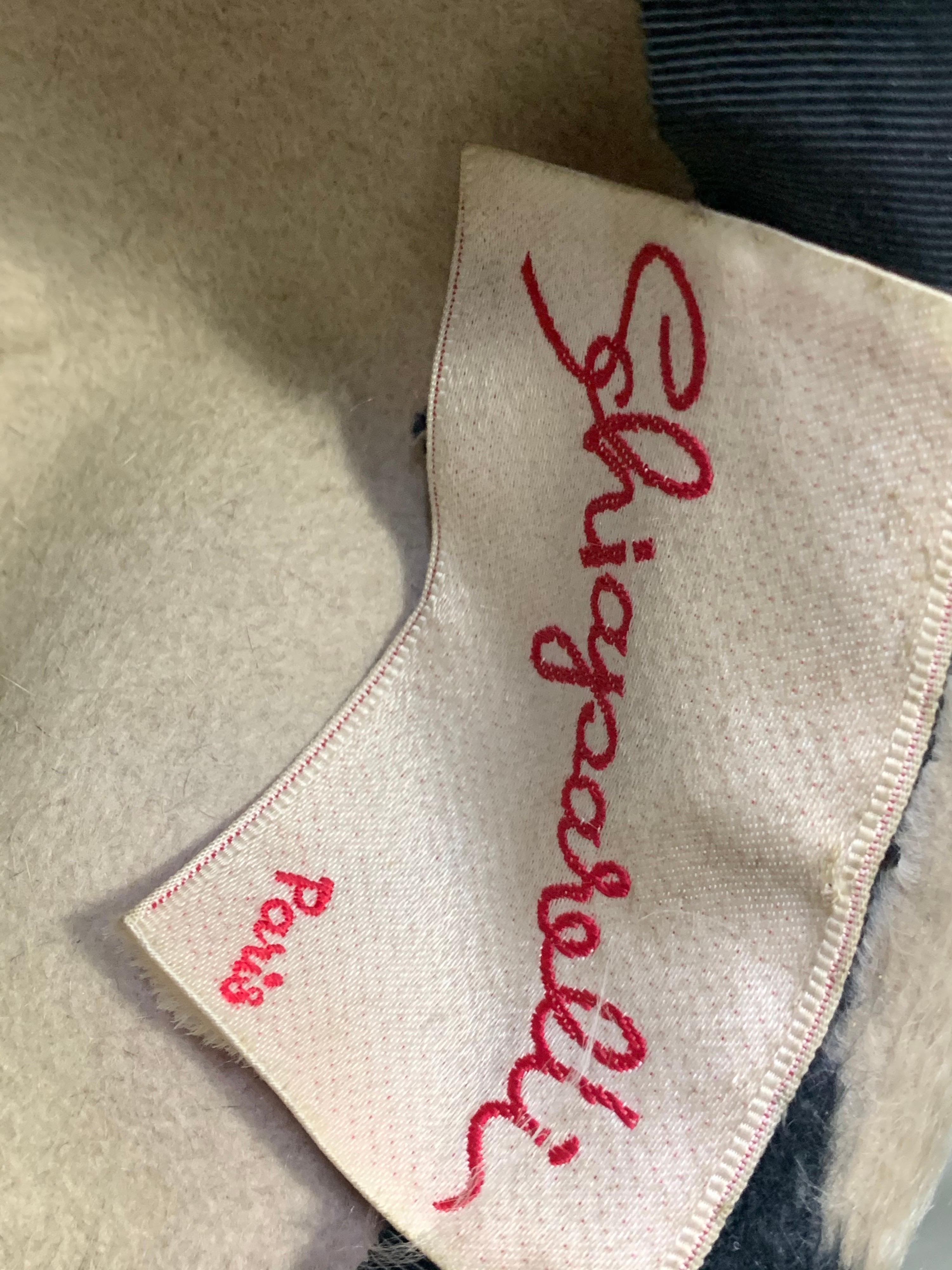 Schiaparelli Paris - Fedora rayée à rayures zébrées des années 1960 avec œillets et laçages.  en vente 7