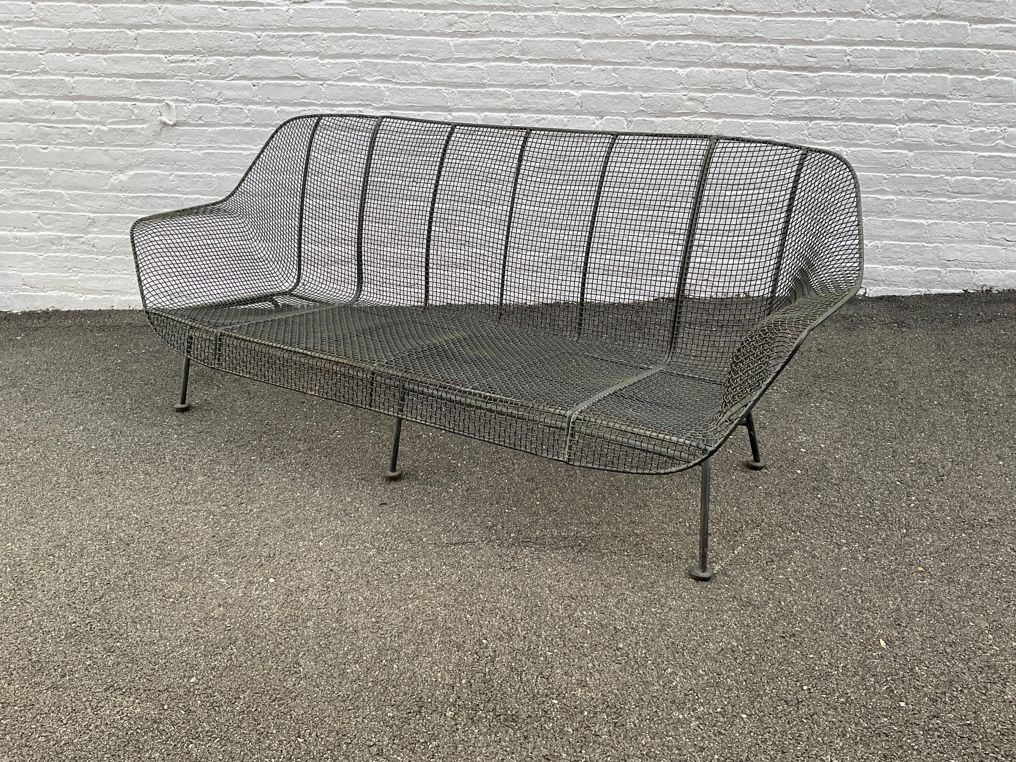 1960s Sculptura Couch By Woodard In Good Condition For Sale In Tarrytown, NY