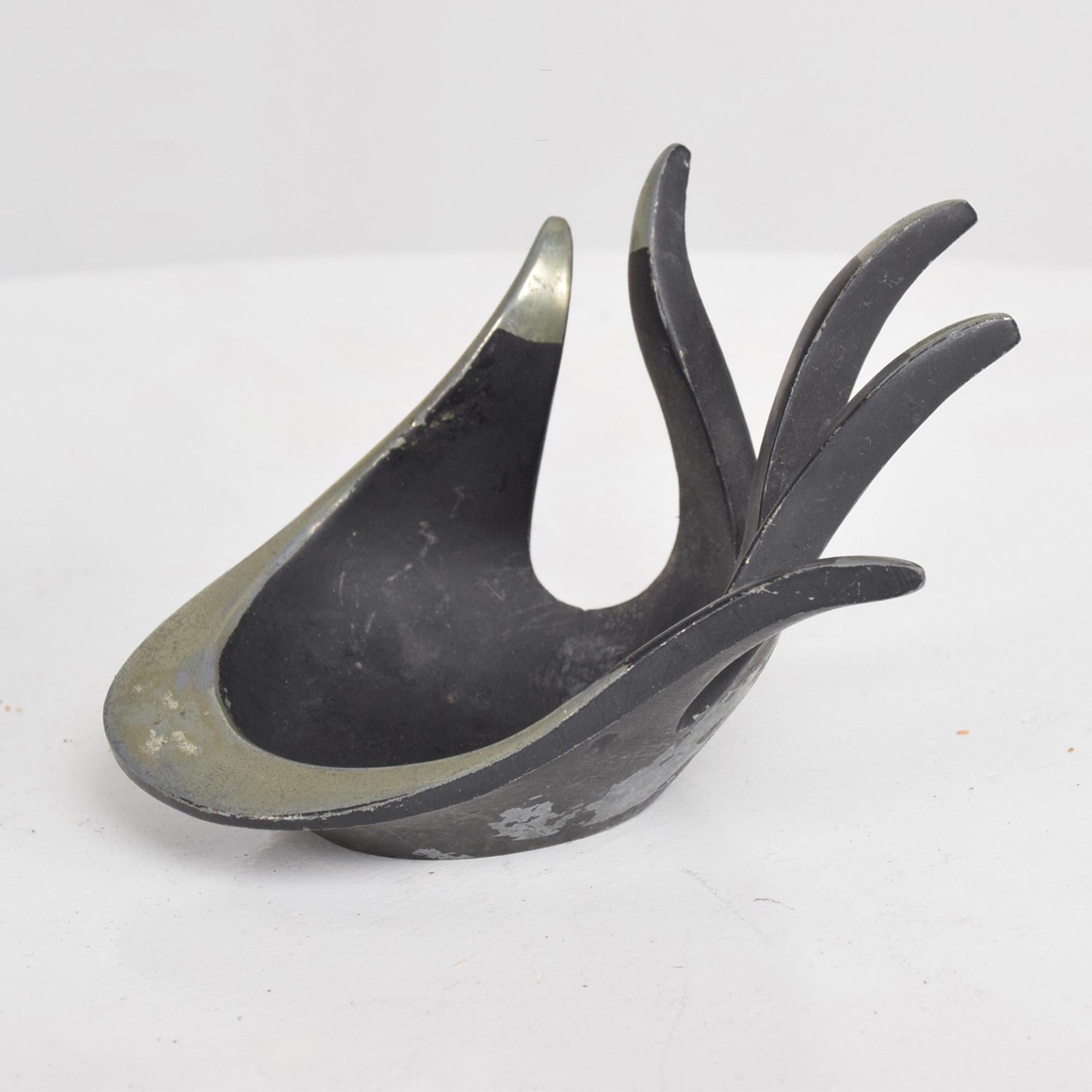 Mid-20th Century 1960s Sculptural Abstract Hand Form ASHTRAY Dish after Modernist Walter BOSSE 