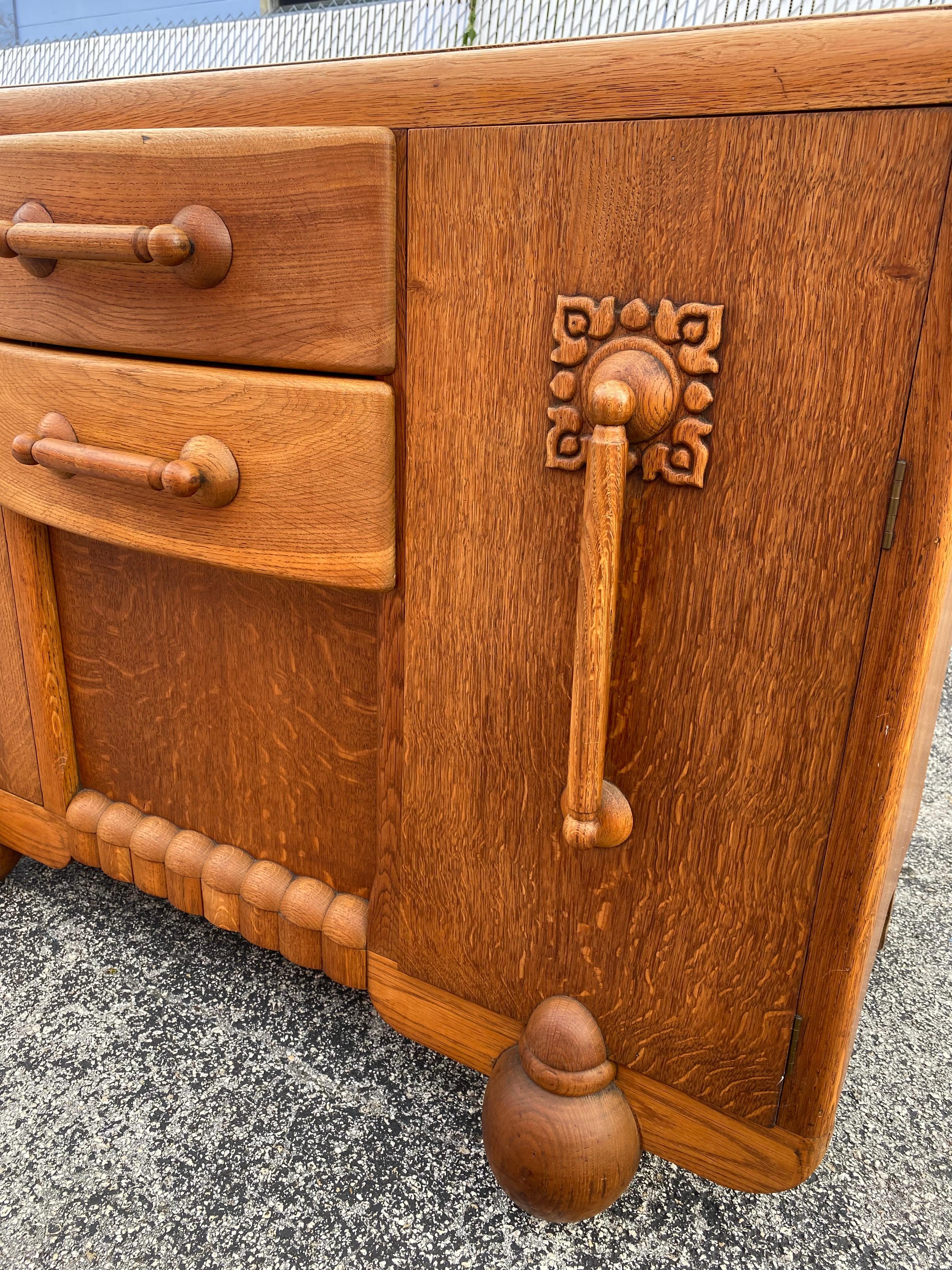 Credenza scultorea degli anni '60 in stile Art Deco in vendita 3