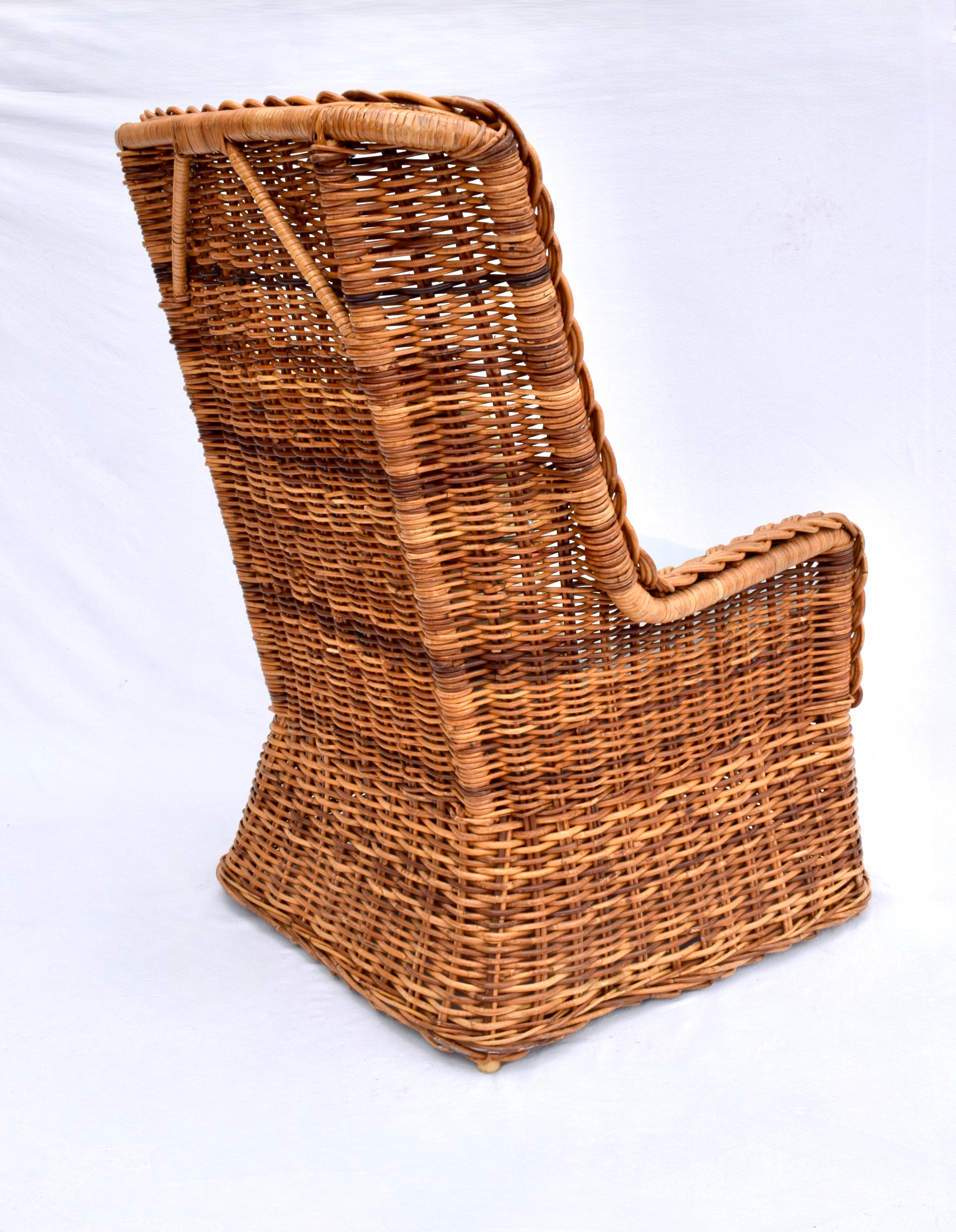 1960s Sculptural Braided Wingback Rattan Chair & Ottoman Set im Angebot 2