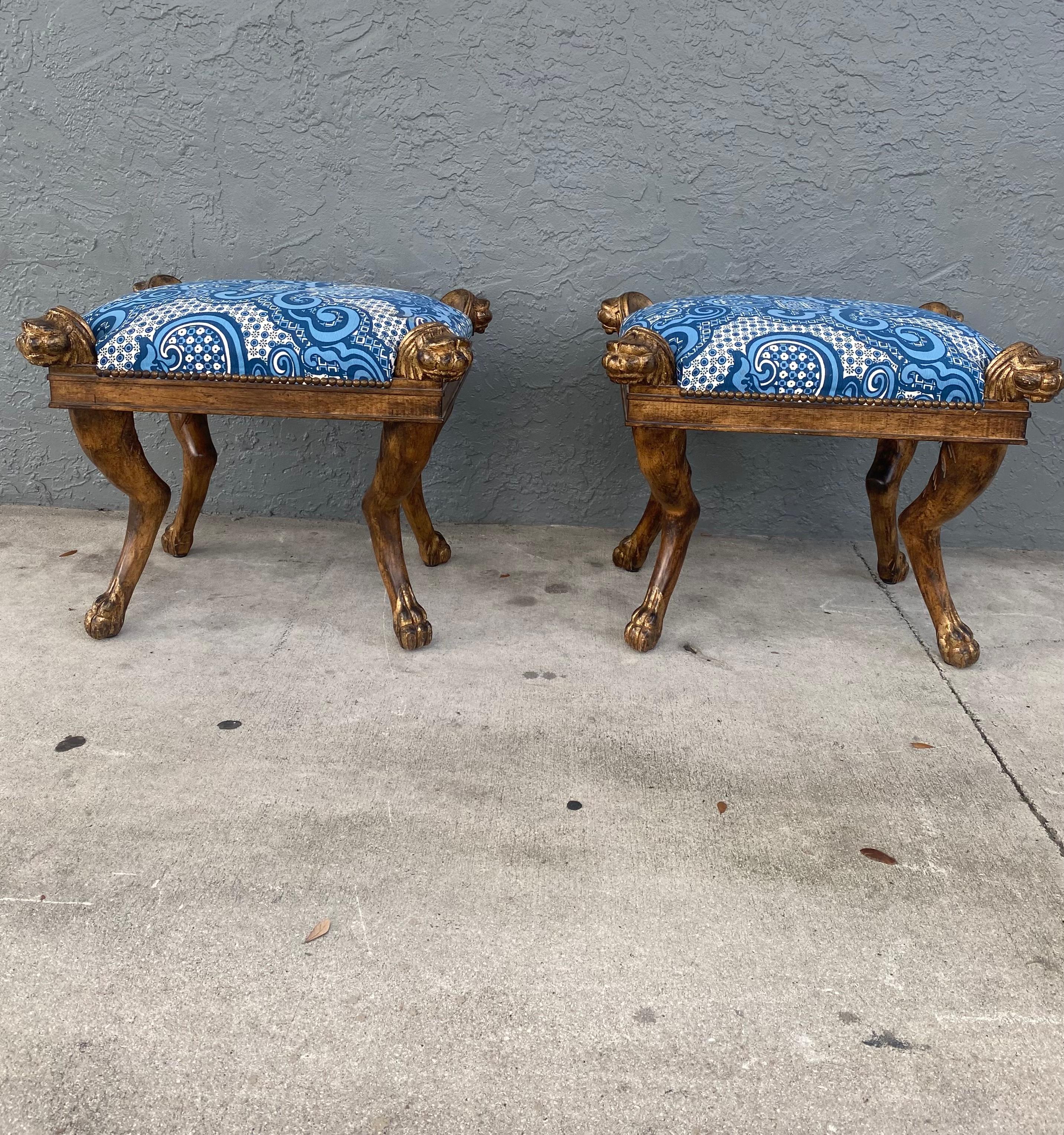 1960s Sculptural Carved Wood Lion Blue and White Bench Ottoman Stool For Sale 1