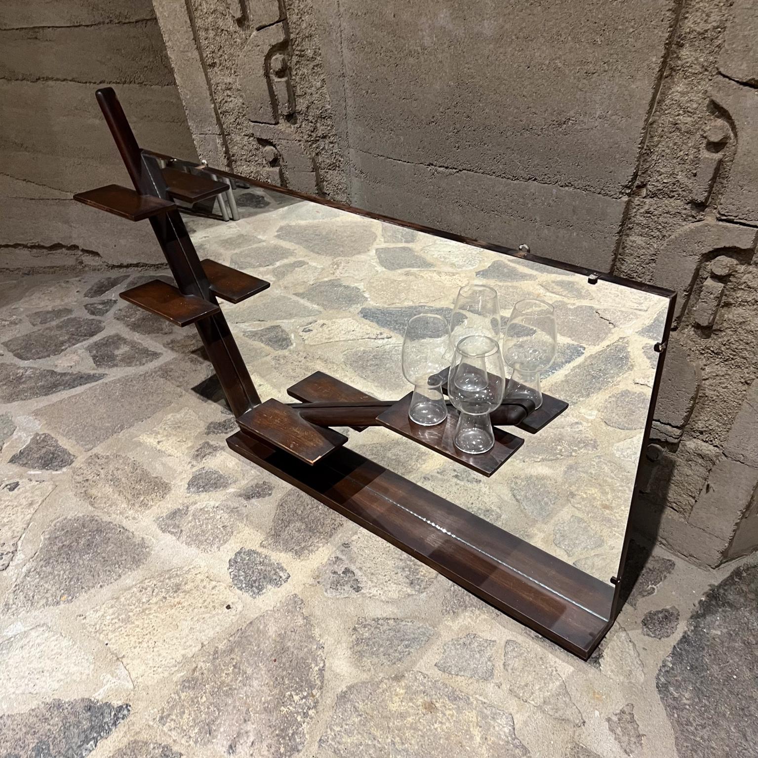 Mid-Century moderno Specchio da parete scultoreo in mogano degli anni '60 Eugenio Escudero Città del Messico in vendita