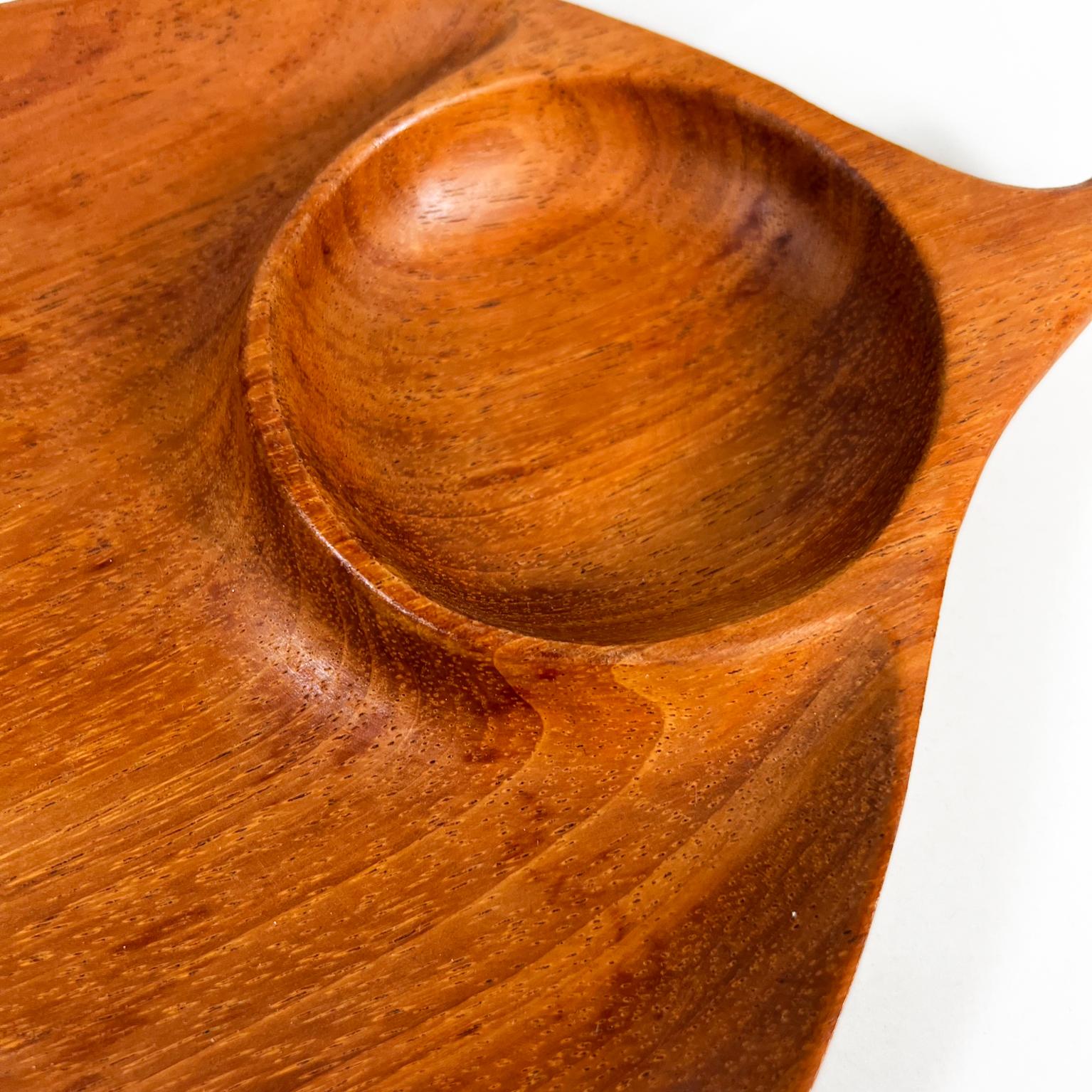 Mid-20th Century 1960s Sculptural Teak Wood Two Leaf Shape Sectioned Plates