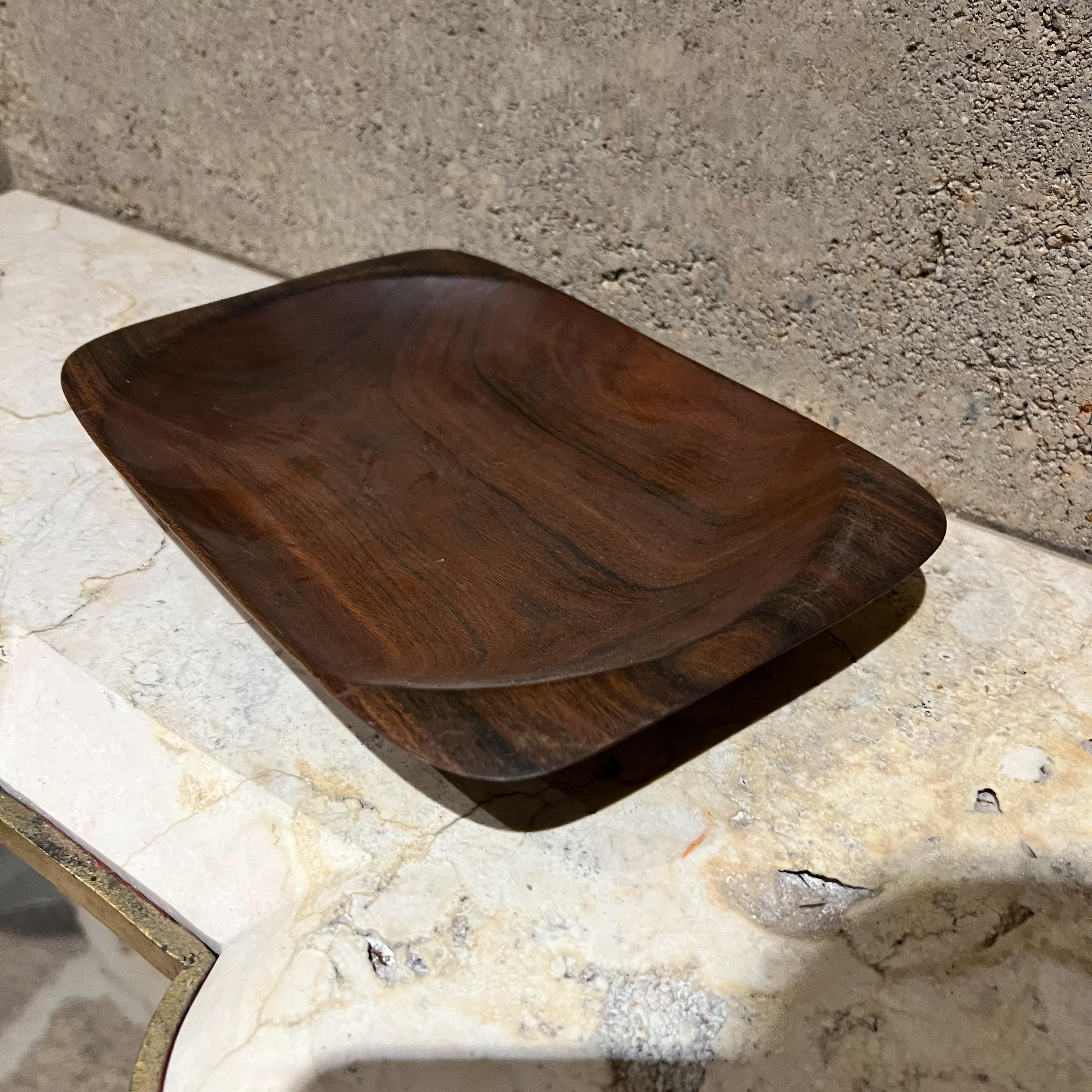 Cuenco escultórico de madera de los años 60 Forma orgánica Según Alexandre Noll Madera en venta