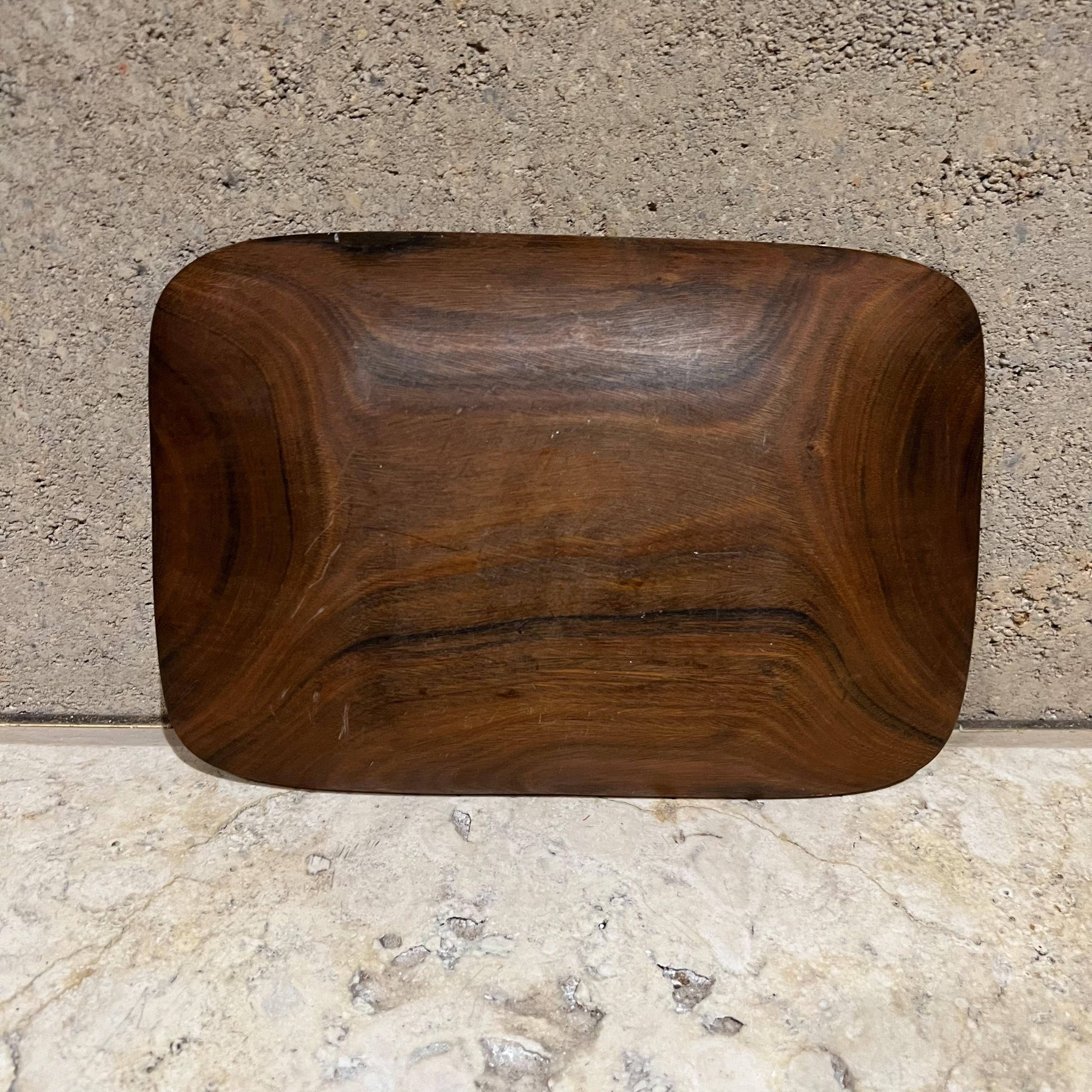 Cuenco escultórico de madera de los años 60 Forma orgánica Según Alexandre Noll en venta 1
