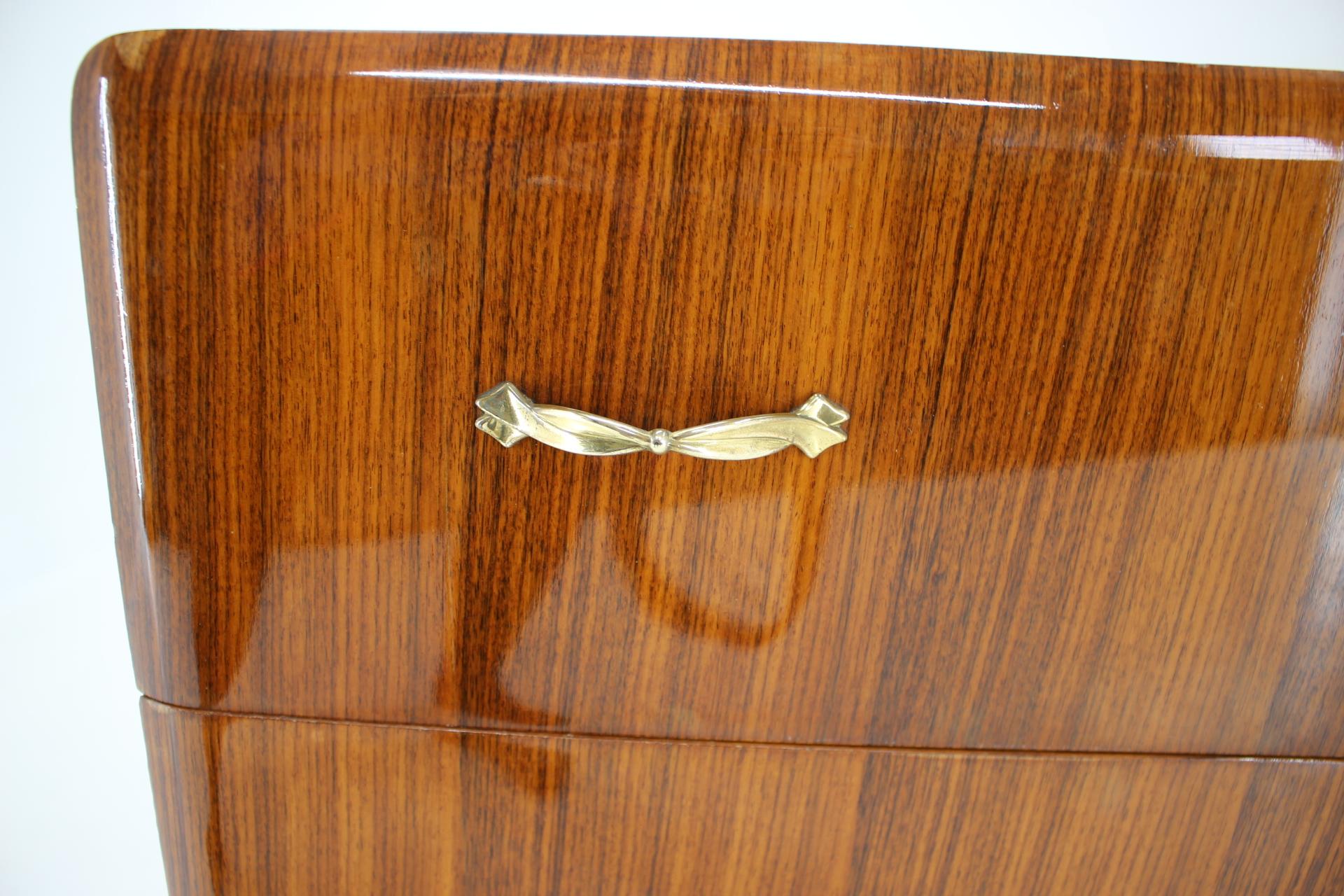 1960s Sculptural Wooden Sideboard, Italy For Sale 9