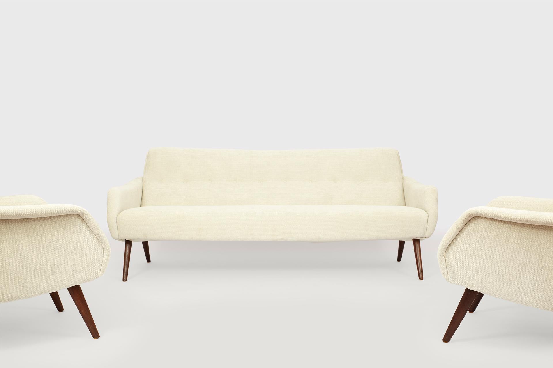 1960s Sculptured Sofa, Denmark In Good Condition For Sale In Dusseldorf, DE