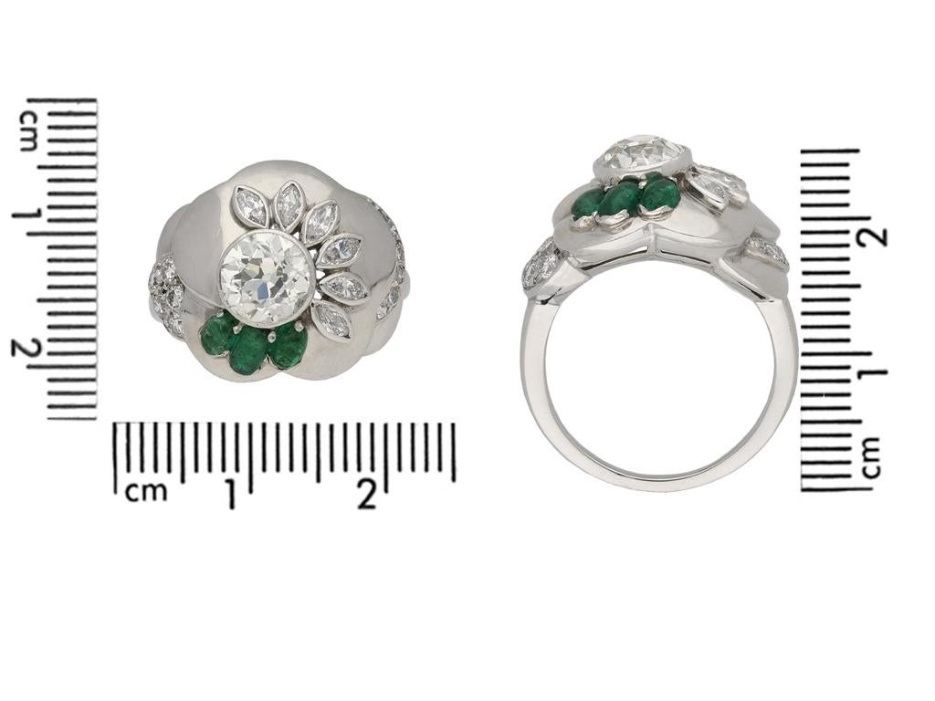 1960er Jahre Seaman Schepps Diamant-Smaragd-Blumenring für Damen oder Herren im Angebot
