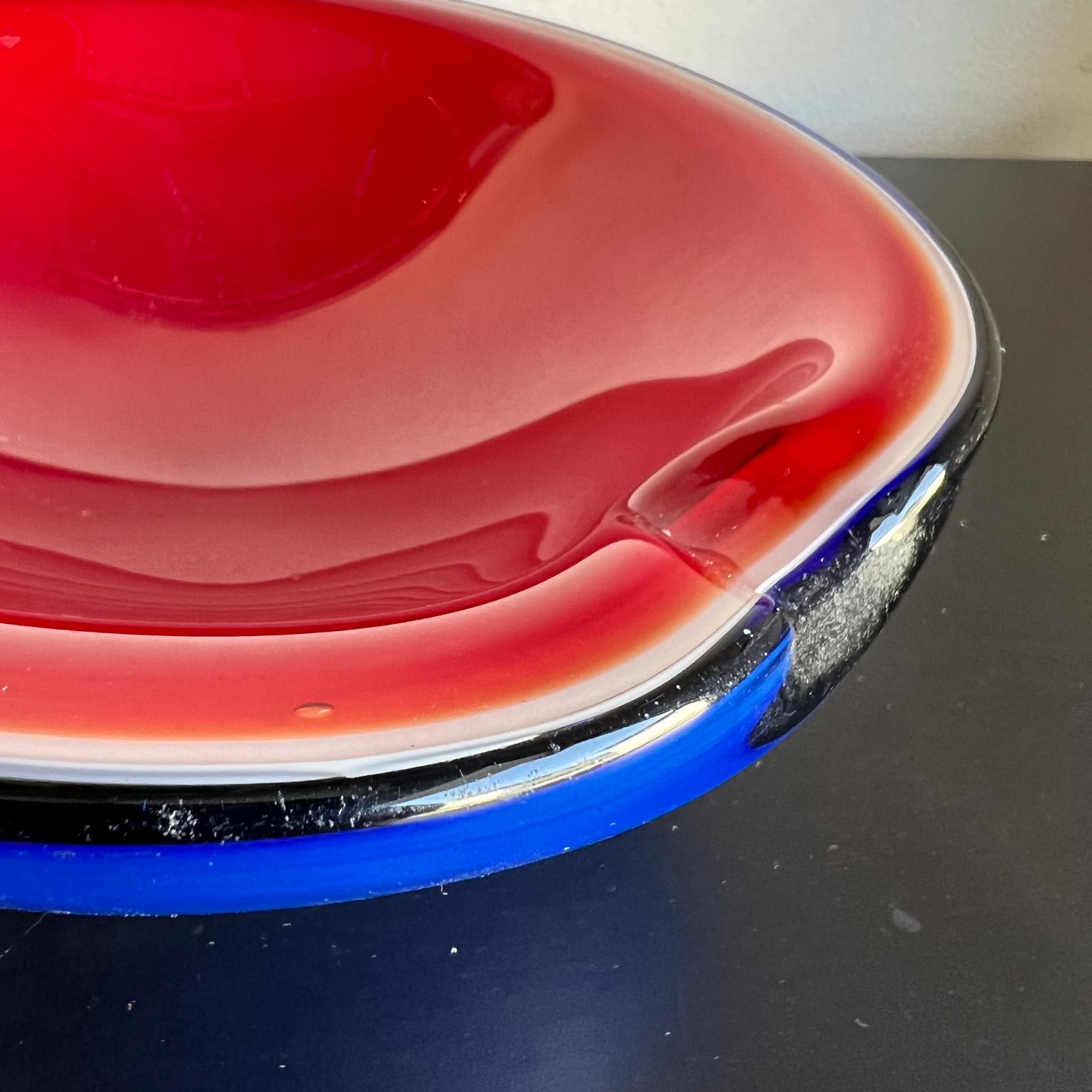 Vetro artistico 1960 Seguso Murano Posacenere Blu Rosso Arte in vendita