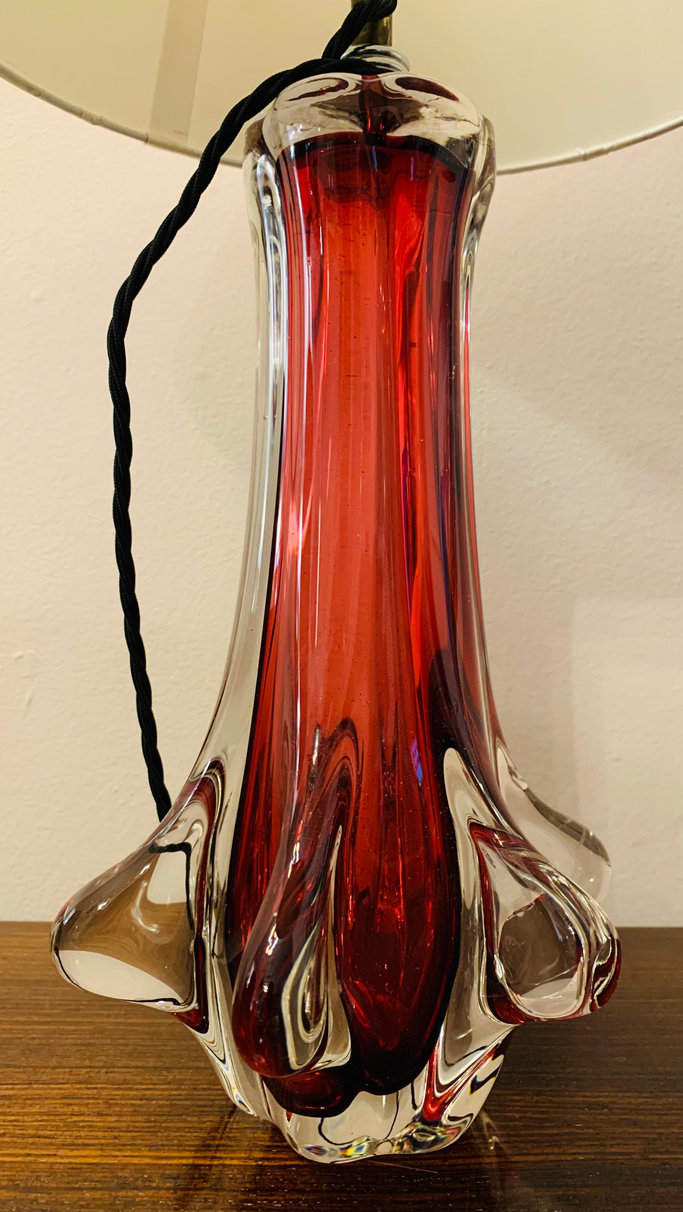 1960s Seguso Style Ruby Red Glass Encased in Hand Blown Clear Glass Table Lamp 8
