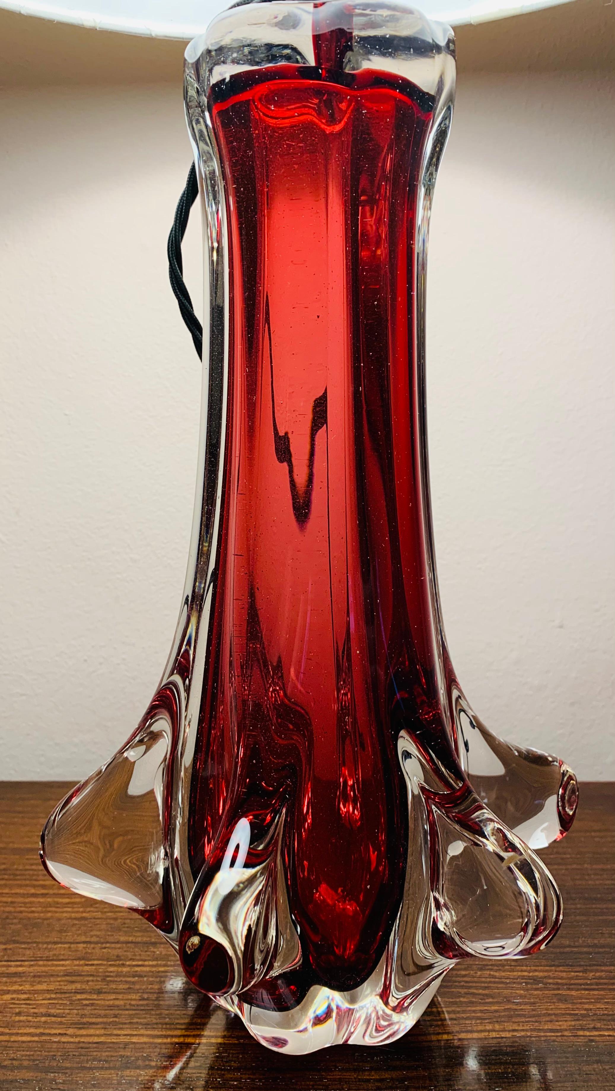 20th Century 1960s Seguso Style Ruby Red Glass Encased in Hand Blown Clear Glass Table Lamp