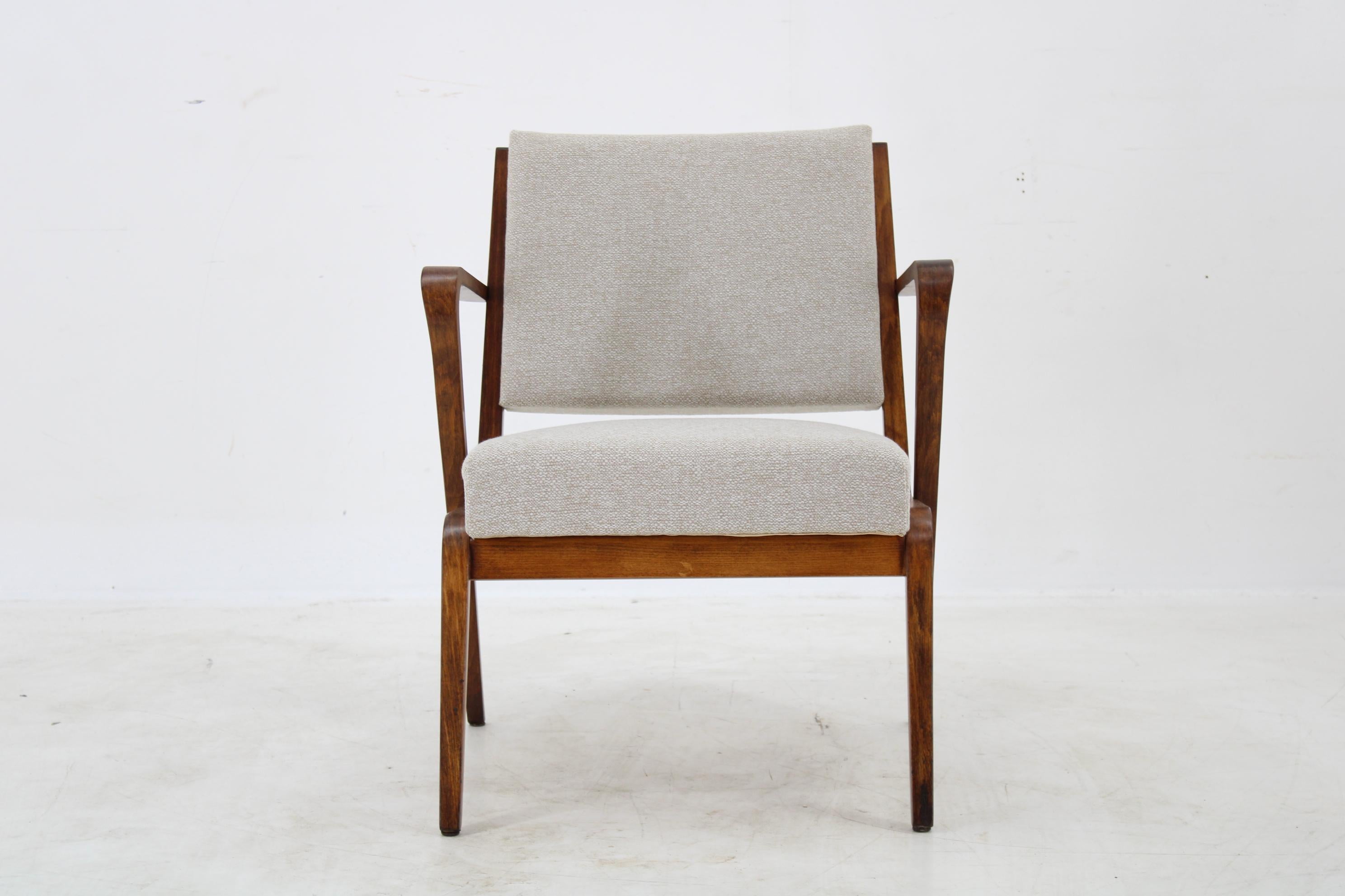 1960s Selman Selmanagic Pair of Restored Armchairs by VEB Deutsche Werkstätten H For Sale 2