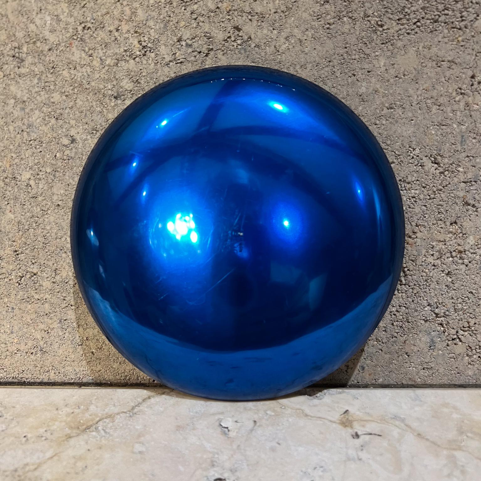 Scandinave moderne Émail bleu scandinave des années 1960 sur aluminium Norvège en vente