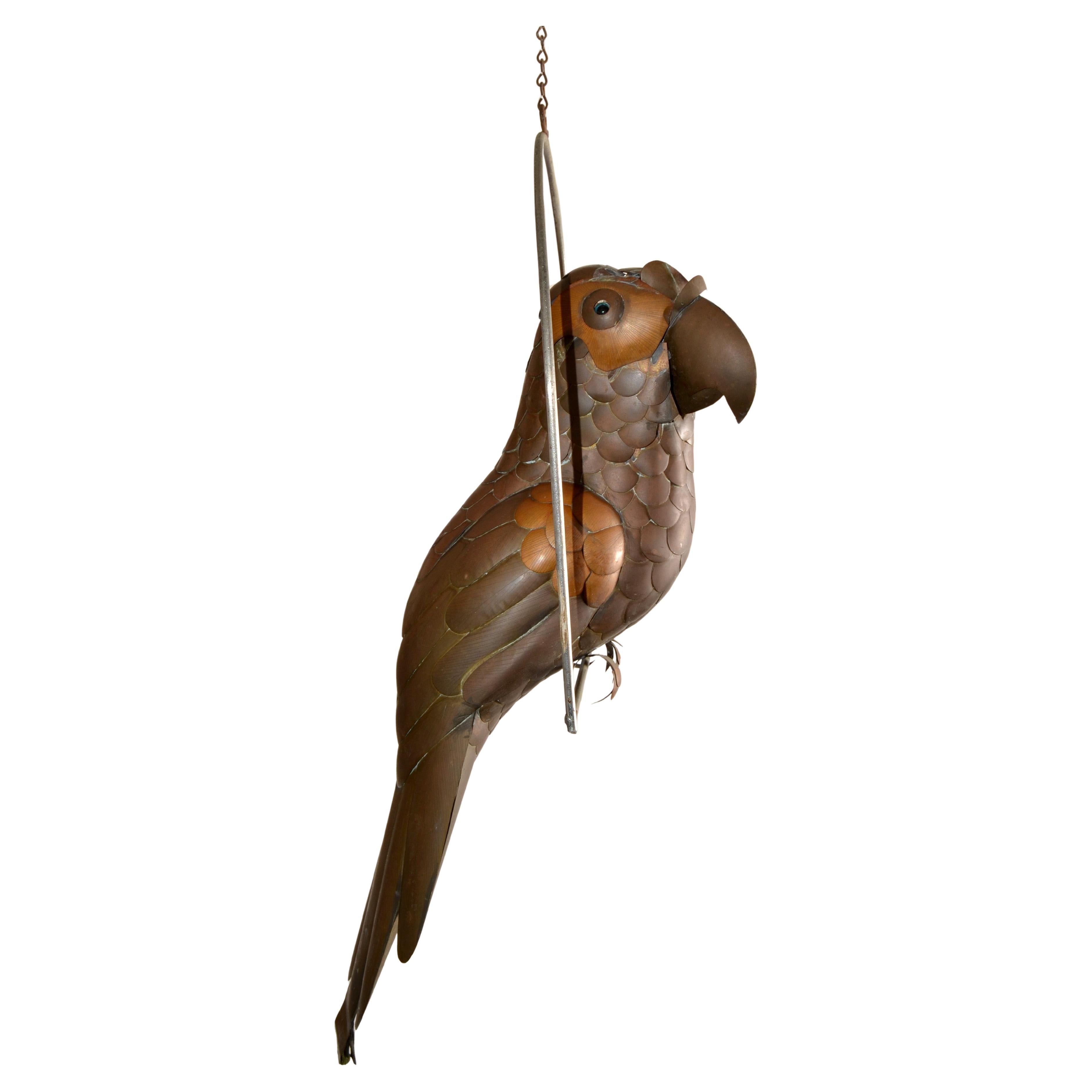 1960 Sergio Bustamante ottone rame metallo pappagallo animale appeso posatoio Messico