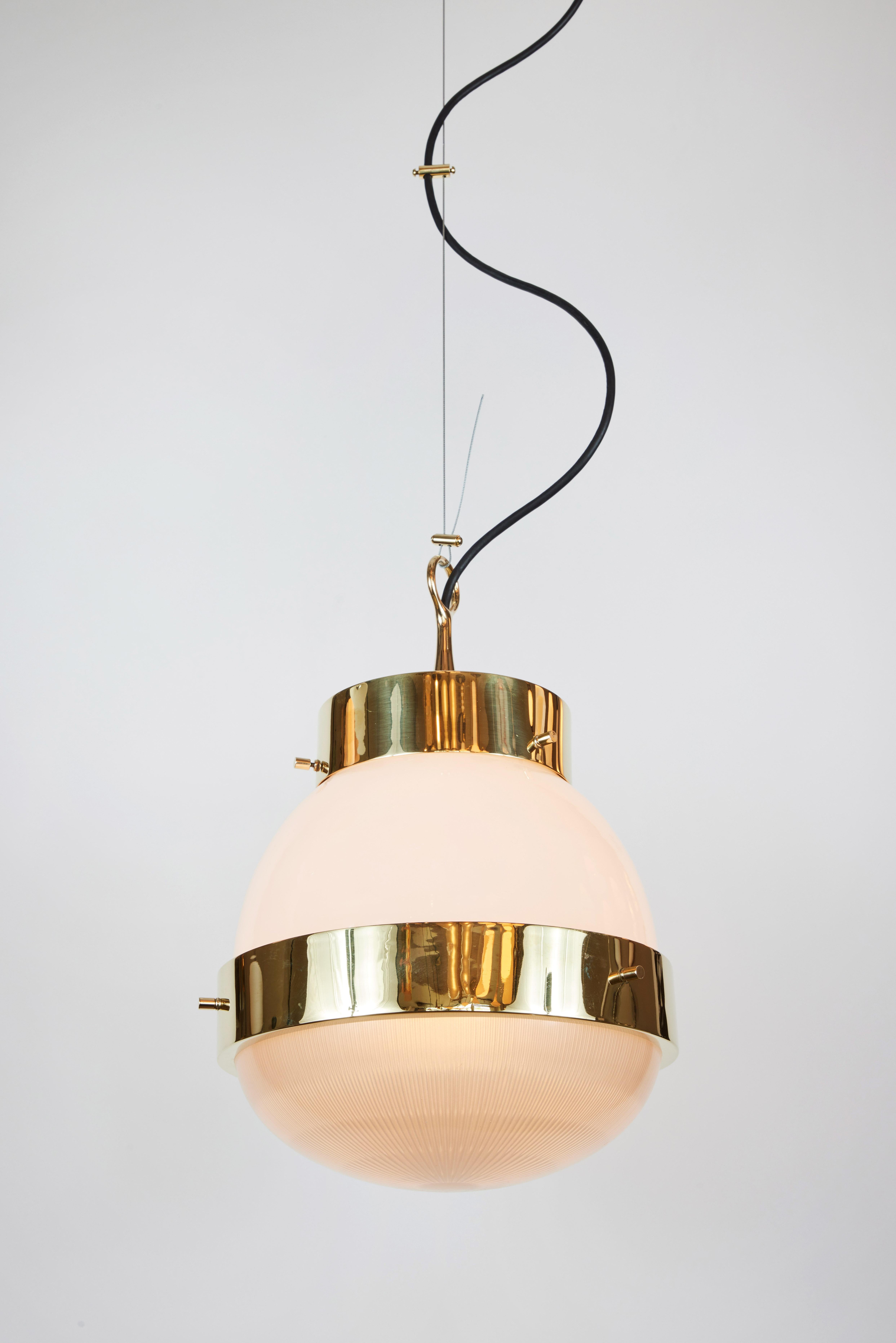 1960s Sergio Mazza Brass 'Delta' Pendant for Artemide In Good Condition For Sale In Glendale, CA