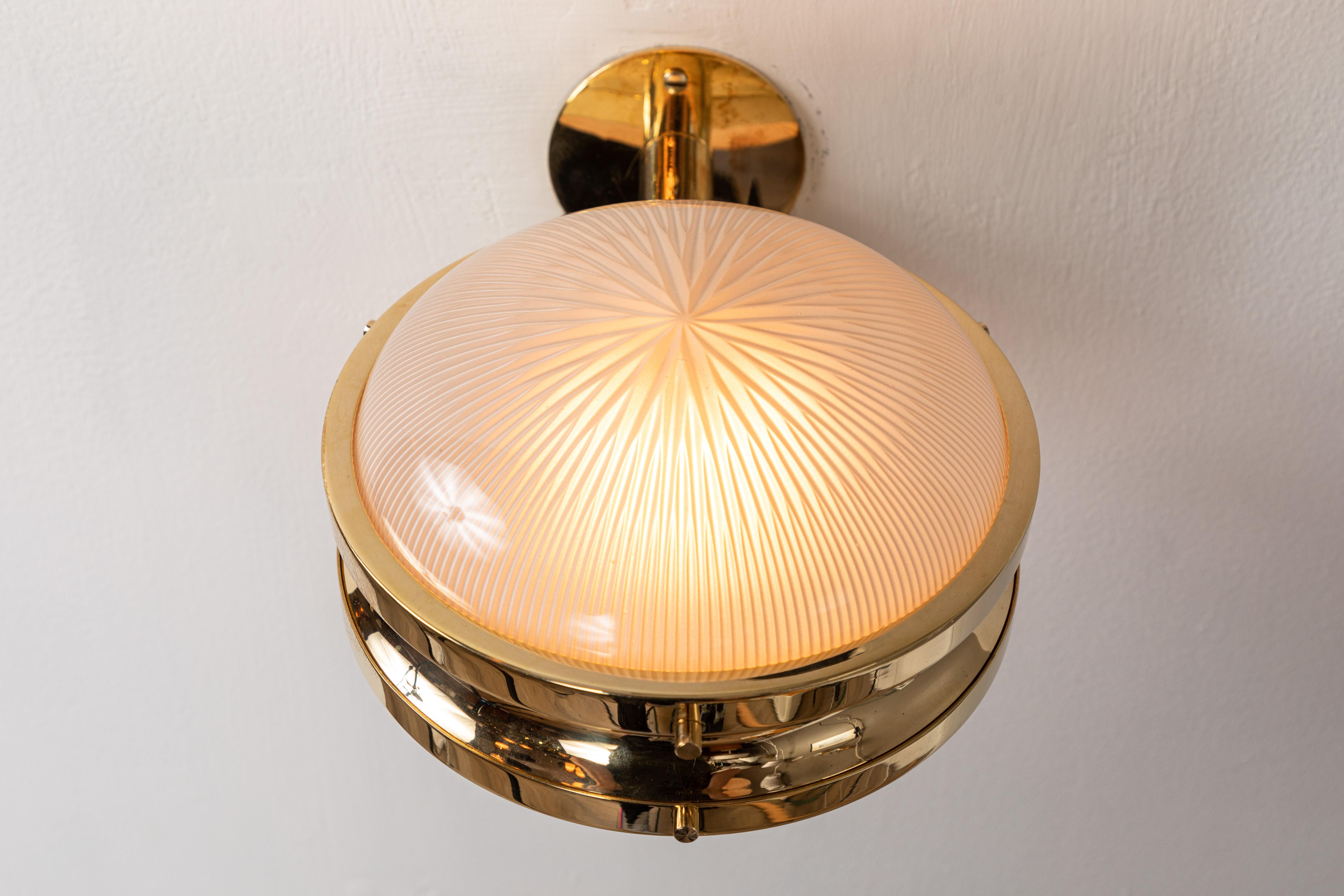 1960s Sergio Mazza Brass 'Gamma' Wall or Ceiling Lights for Artemide In Good Condition In Glendale, CA