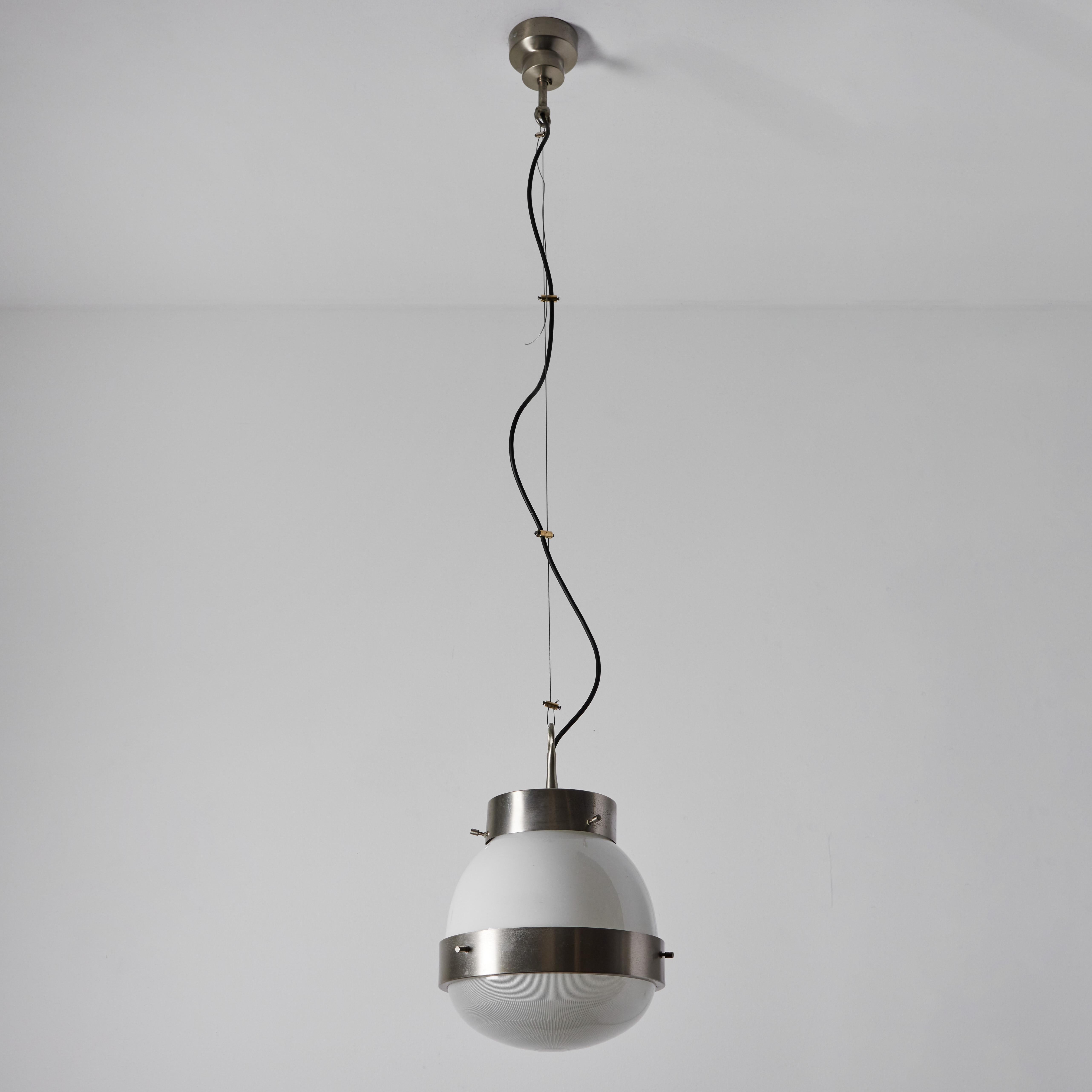 Sergio Mazza Pendentif « Delta » en laiton nickelé des années 1960 pour Artemide en vente 7