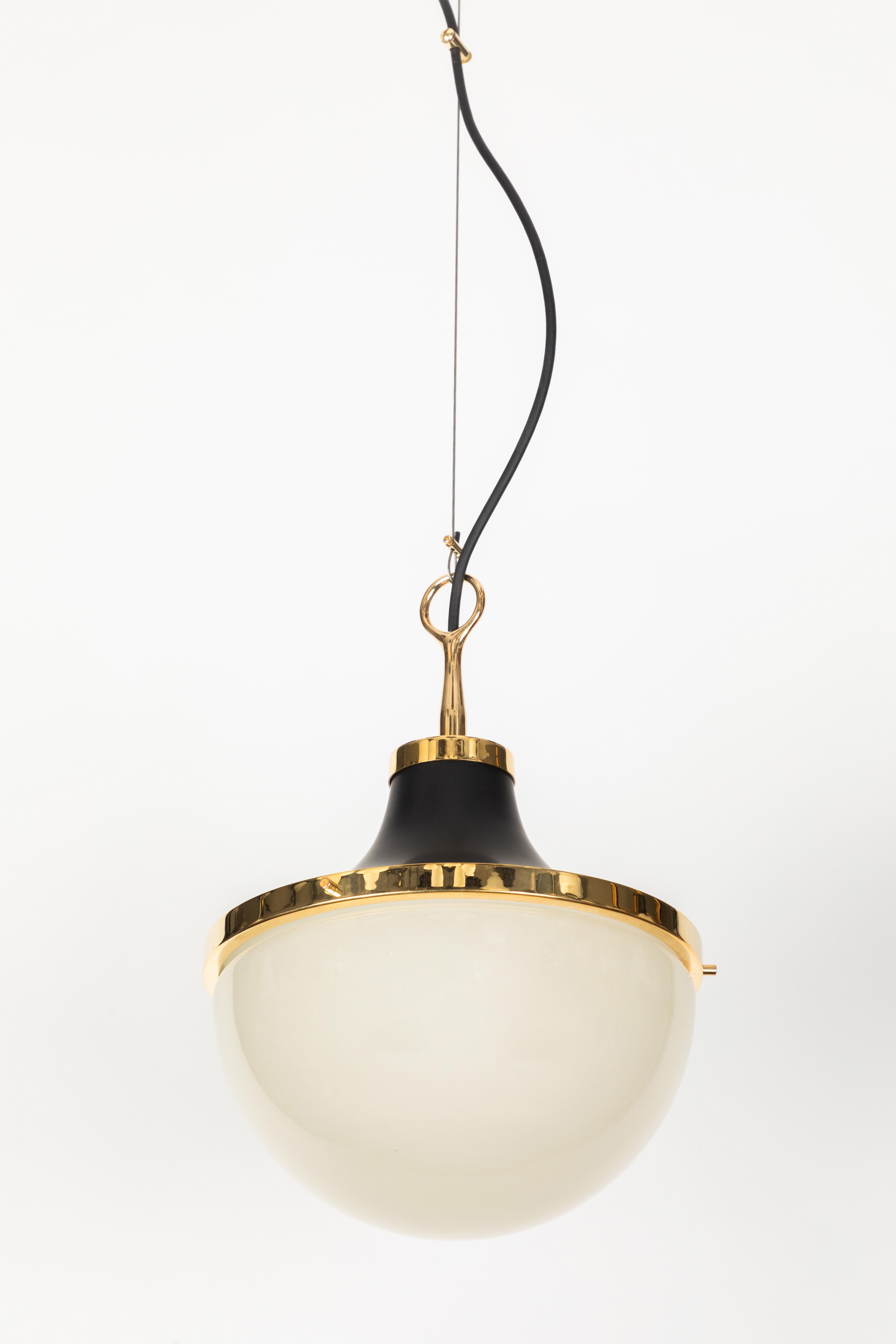 1960s Sergio Mazza 'Pi' Pendant in Brass and Glass for Artemide In Excellent Condition For Sale In Glendale, CA