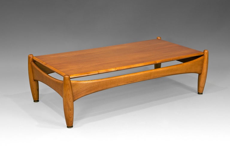 Mid-Century Modern 1960's Sergio Rodrigues ''Sheriff'' Coffee Table in Elm Wood For Sale