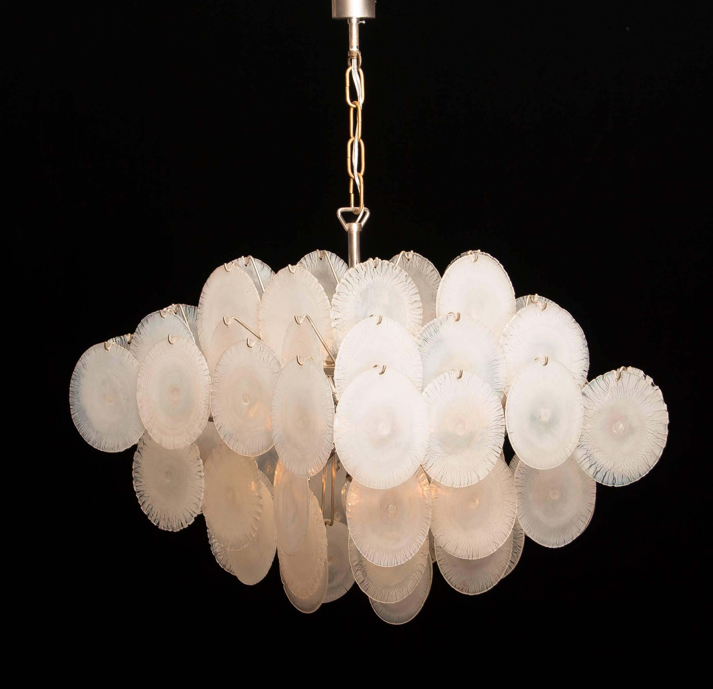 1960s, Set Gino Vistosi Chandeliers with White / Pearl Murano Crystal Discs 11