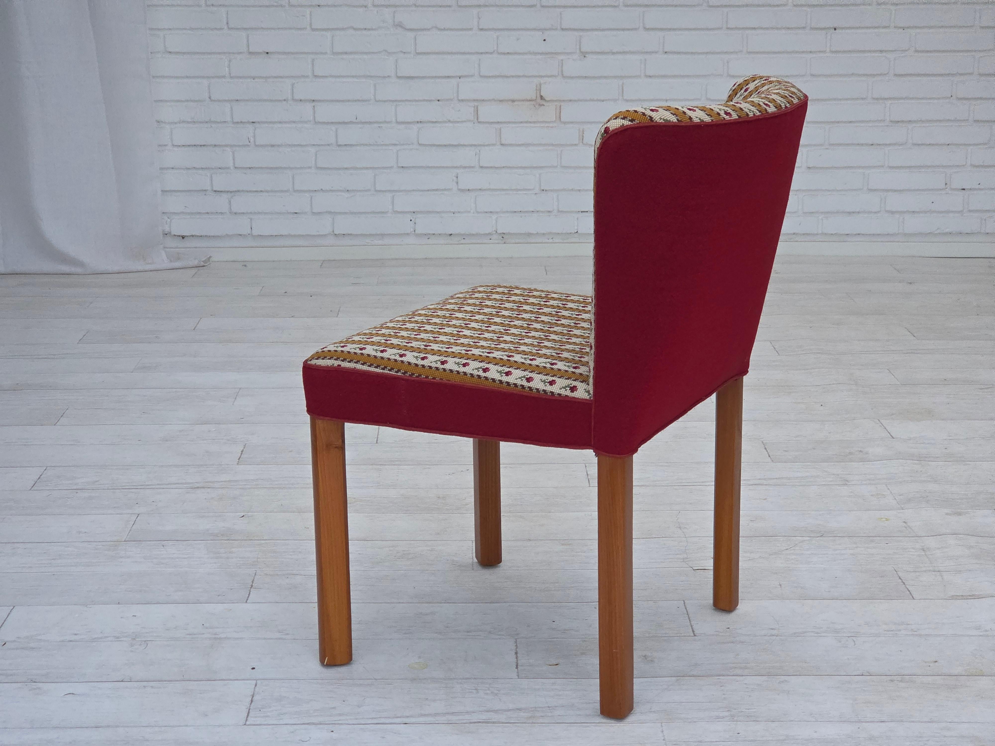 1960s, set of 2 Danish easy chairs, traditional Danish woven wool fabric. For Sale 6