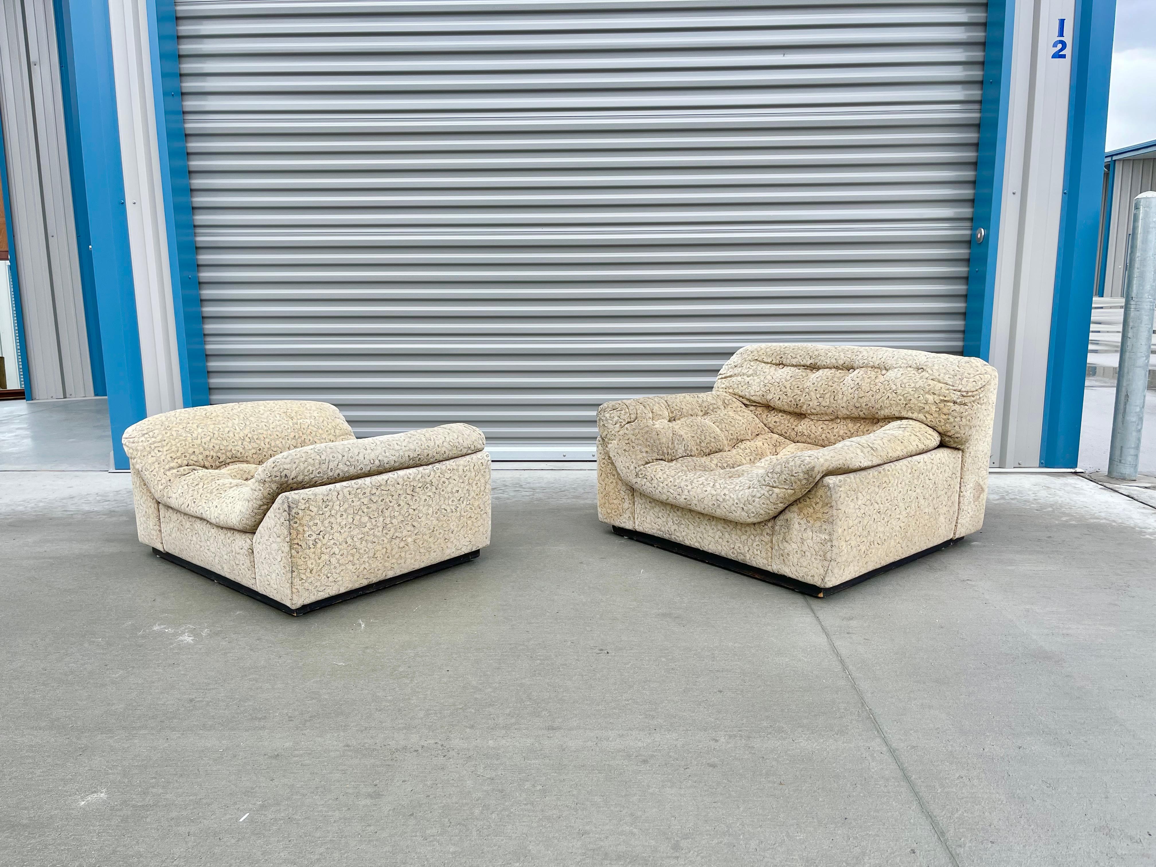 Mid-Century Modern 1960s Set of 2 Mid-Century Biscuit Tufted Lounge Chair & Ottoman