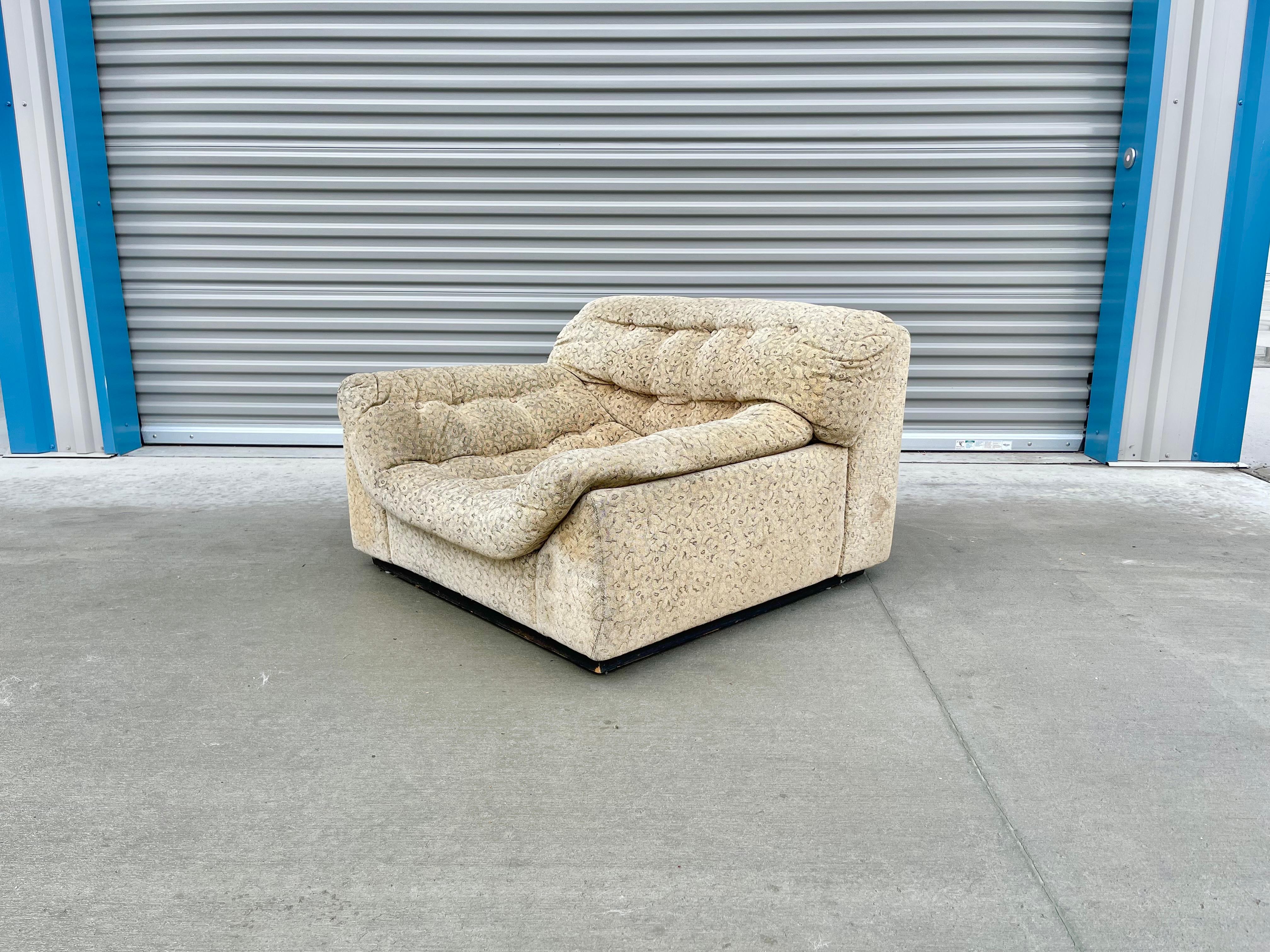 1960s Set of 2 Mid-Century Biscuit Tufted Lounge Chair & Ottoman In Good Condition In North Hollywood, CA