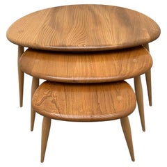 Used 1960s Set of 3 English Ercol Elm & Beech Pebble Shaped Nesting Coffee Tables