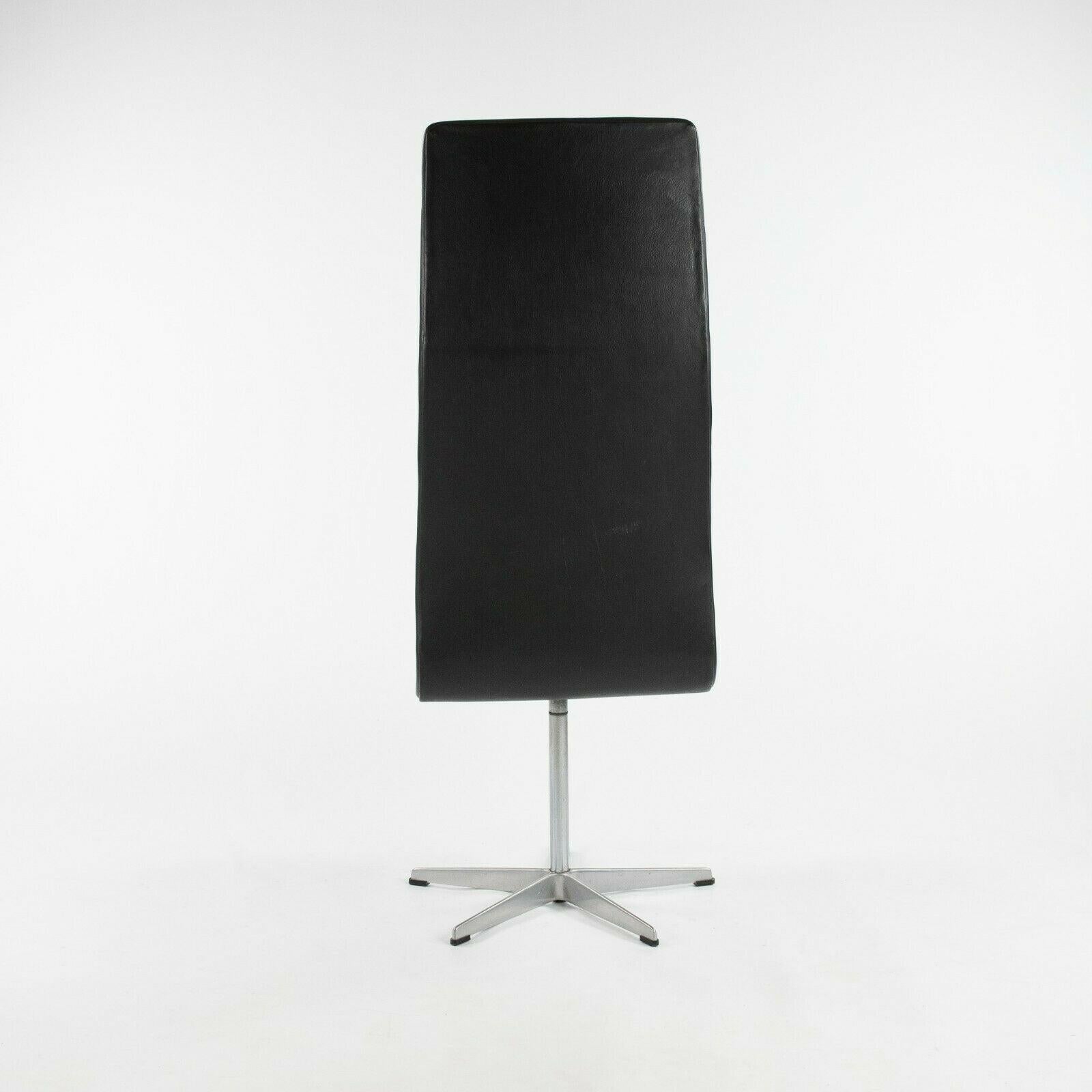 Satz von 4 Arne Jacobsen für Fritz Hansen High Oxford-Esszimmerstühlen aus Vinyl, 1960er Jahre (Metall) im Angebot