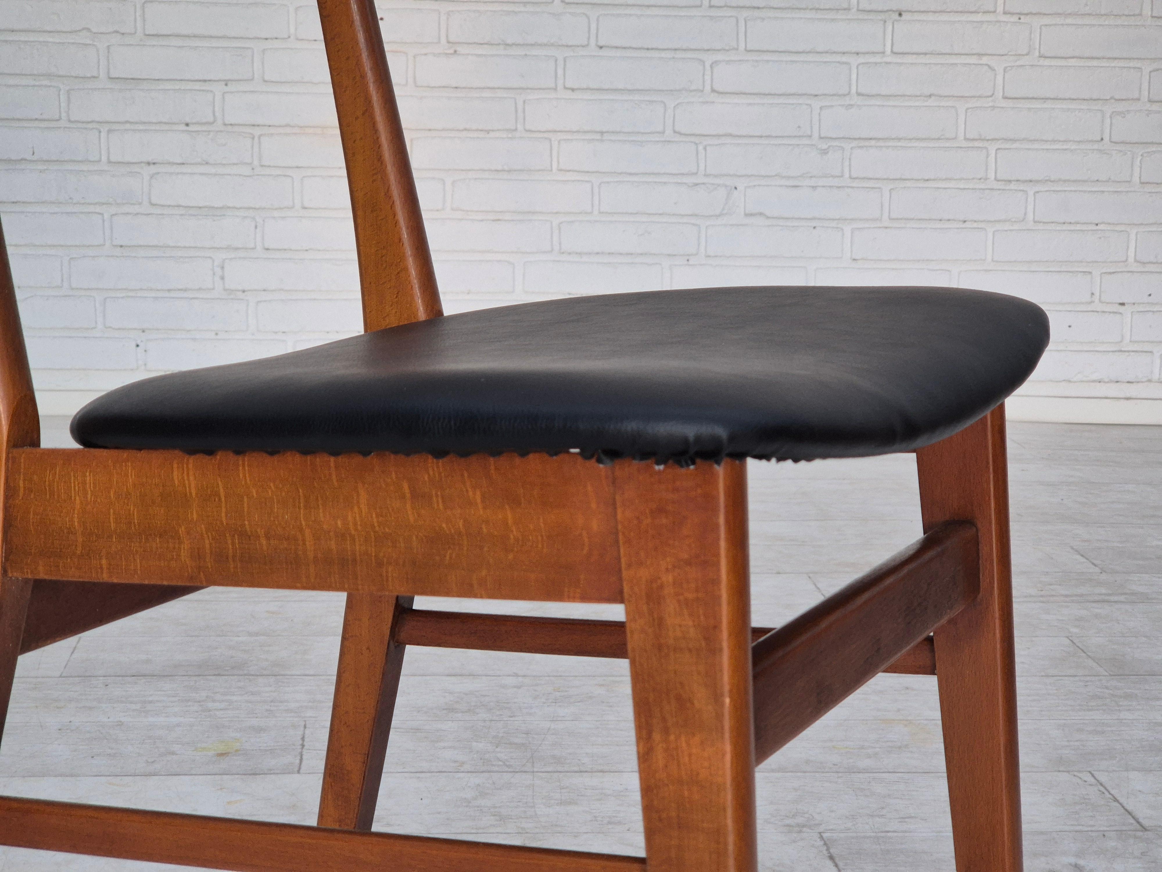 Anni '60, set di 4 sedie da pranzo danesi di Wood Wood, in legno di teak curvato, tappezzate. in vendita 11
