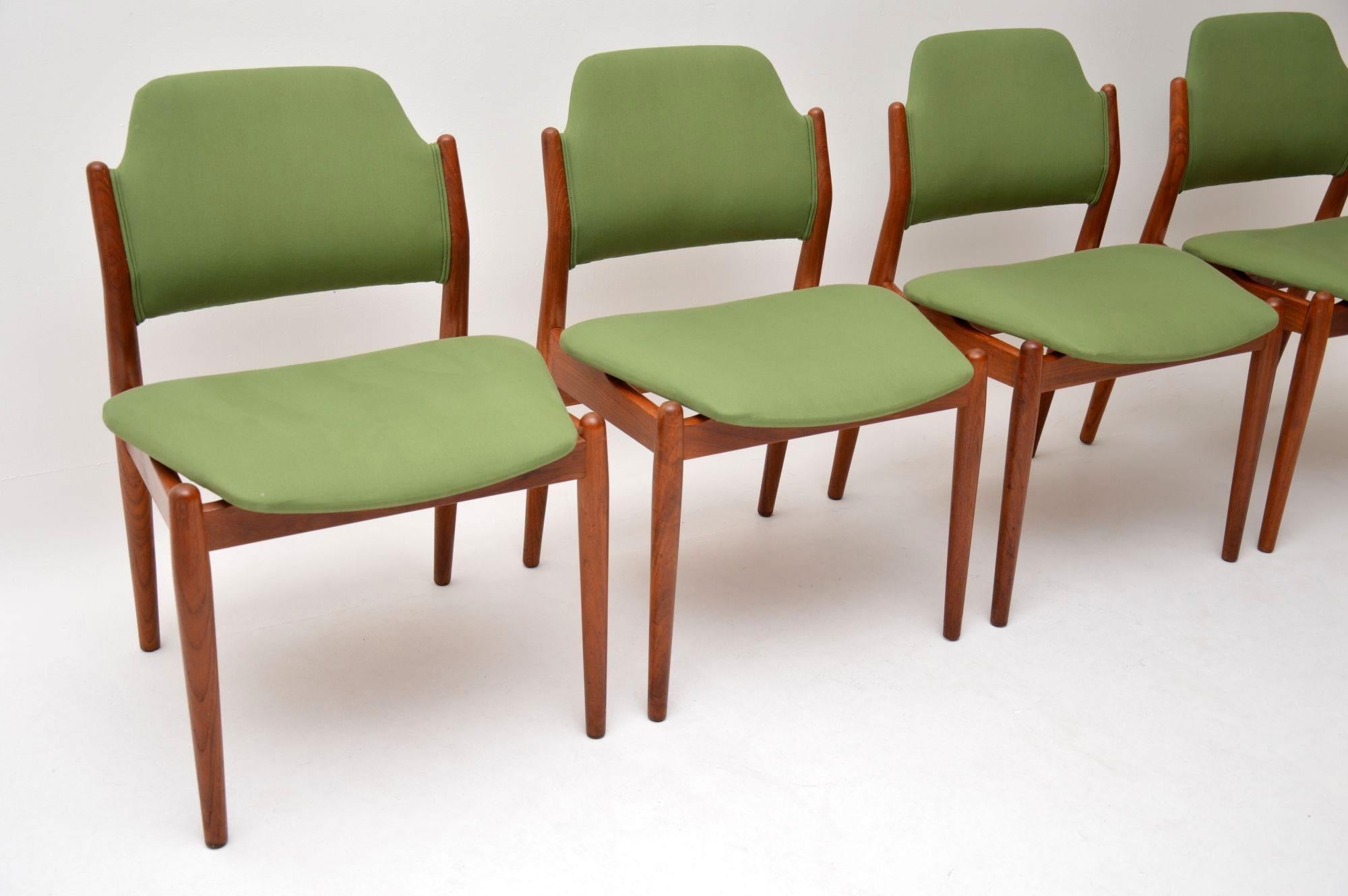 Mid-20th Century 1960s Set of 4 Danish Teak Dining Chairs by Arne Vodder