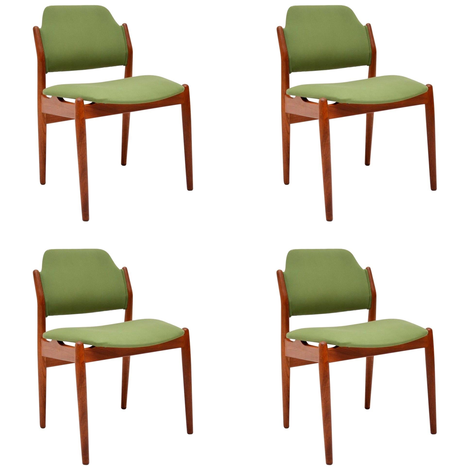 1960s Set of 4 Danish Teak Dining Chairs by Arne Vodder