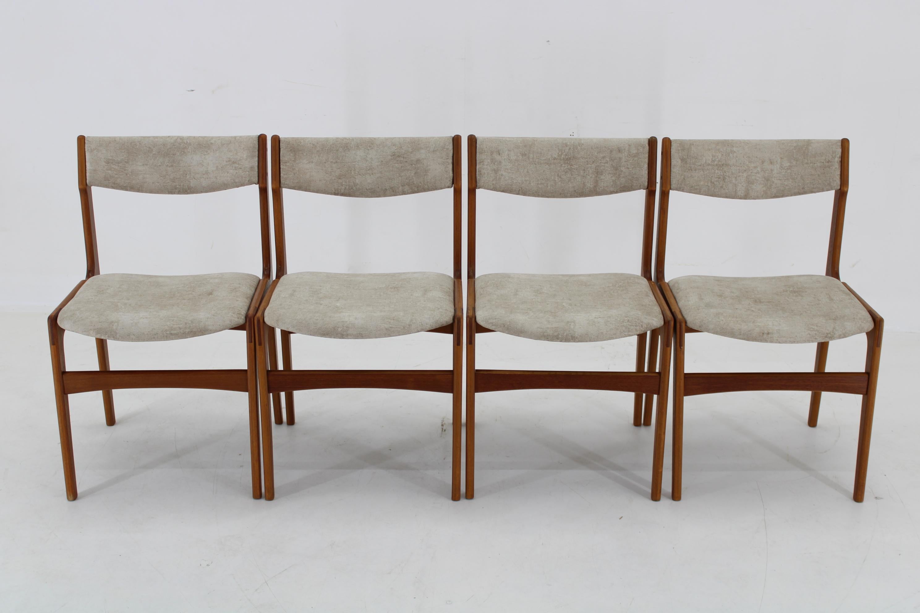 1960er Satz von 4 dänischen Teak-Esszimmerstühlen, restauriert (Moderne der Mitte des Jahrhunderts) im Angebot