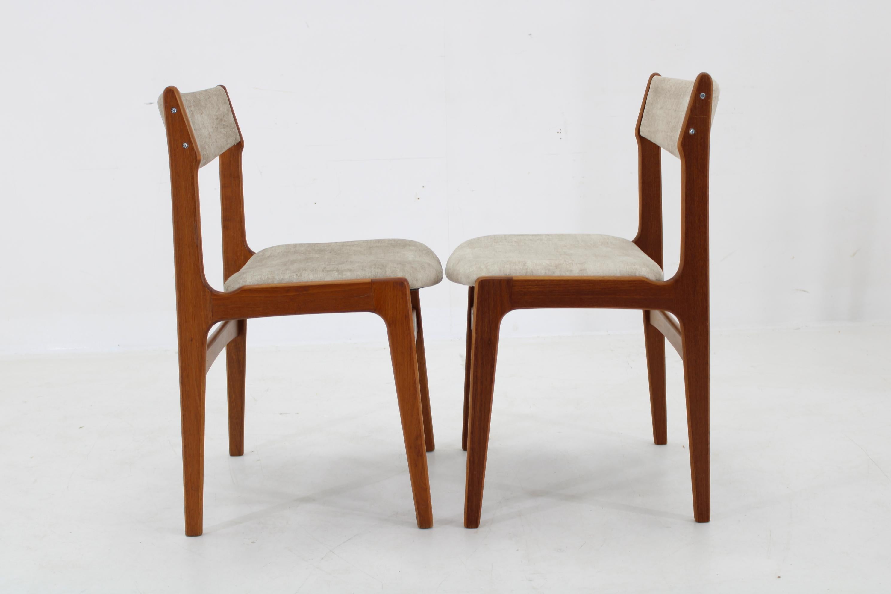 1960er Satz von 4 dänischen Teak-Esszimmerstühlen, restauriert im Angebot 1