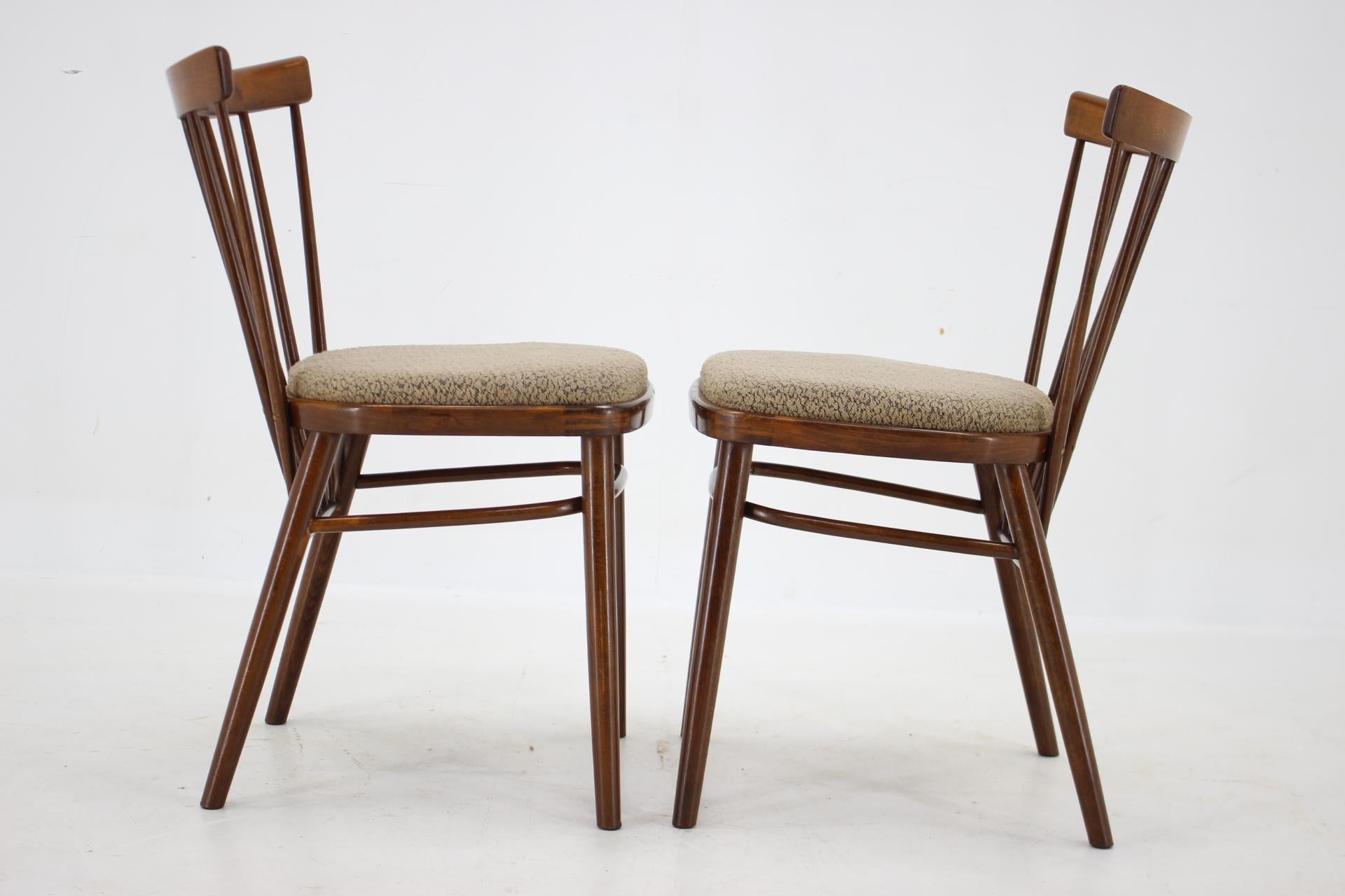 1960 - Ensemble de 4 chaises de salle à manger par Tatra, Tchécoslovaquie Bon état - En vente à Praha, CZ
