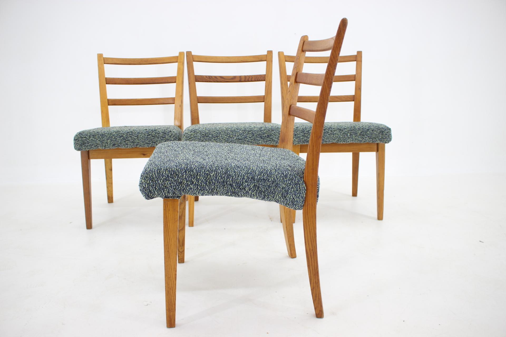 1960s Set of 4 Oak Dining Chairs, Czechoslovakia For Sale 5